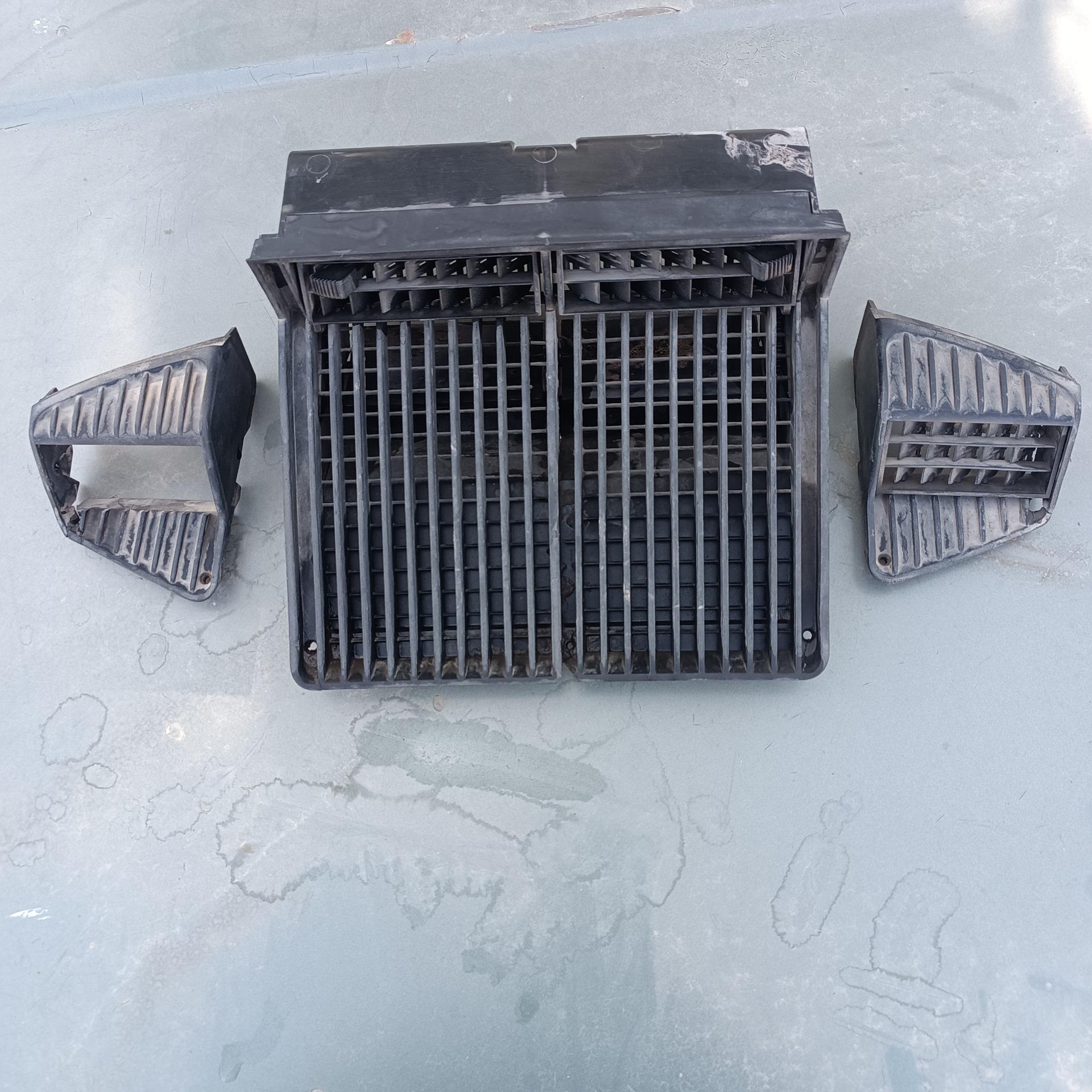 شبکه دریچه تهویه بخاری 518 بی ام و E12 BMW