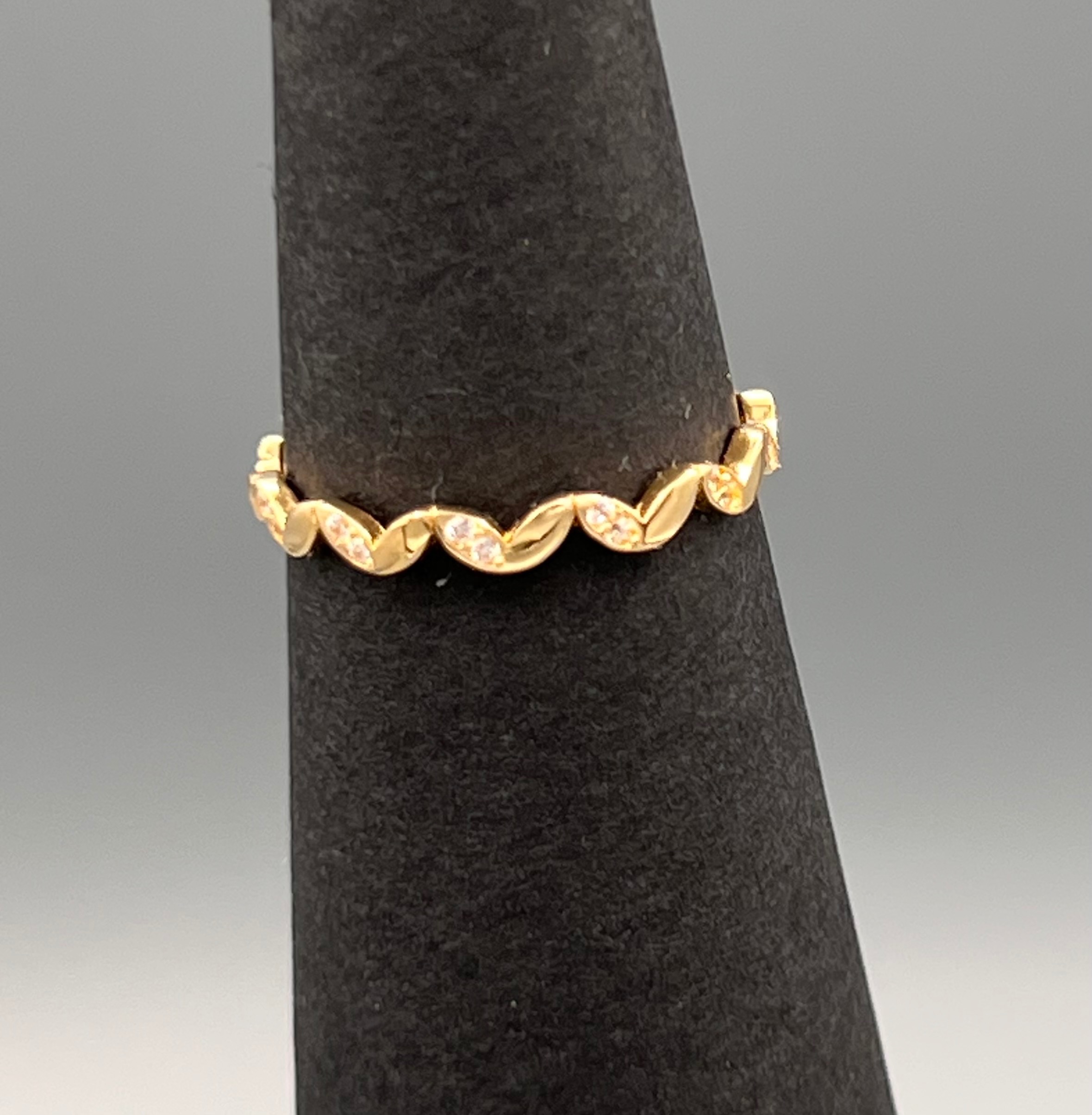 انگشتر طلای مینیمال سلنا