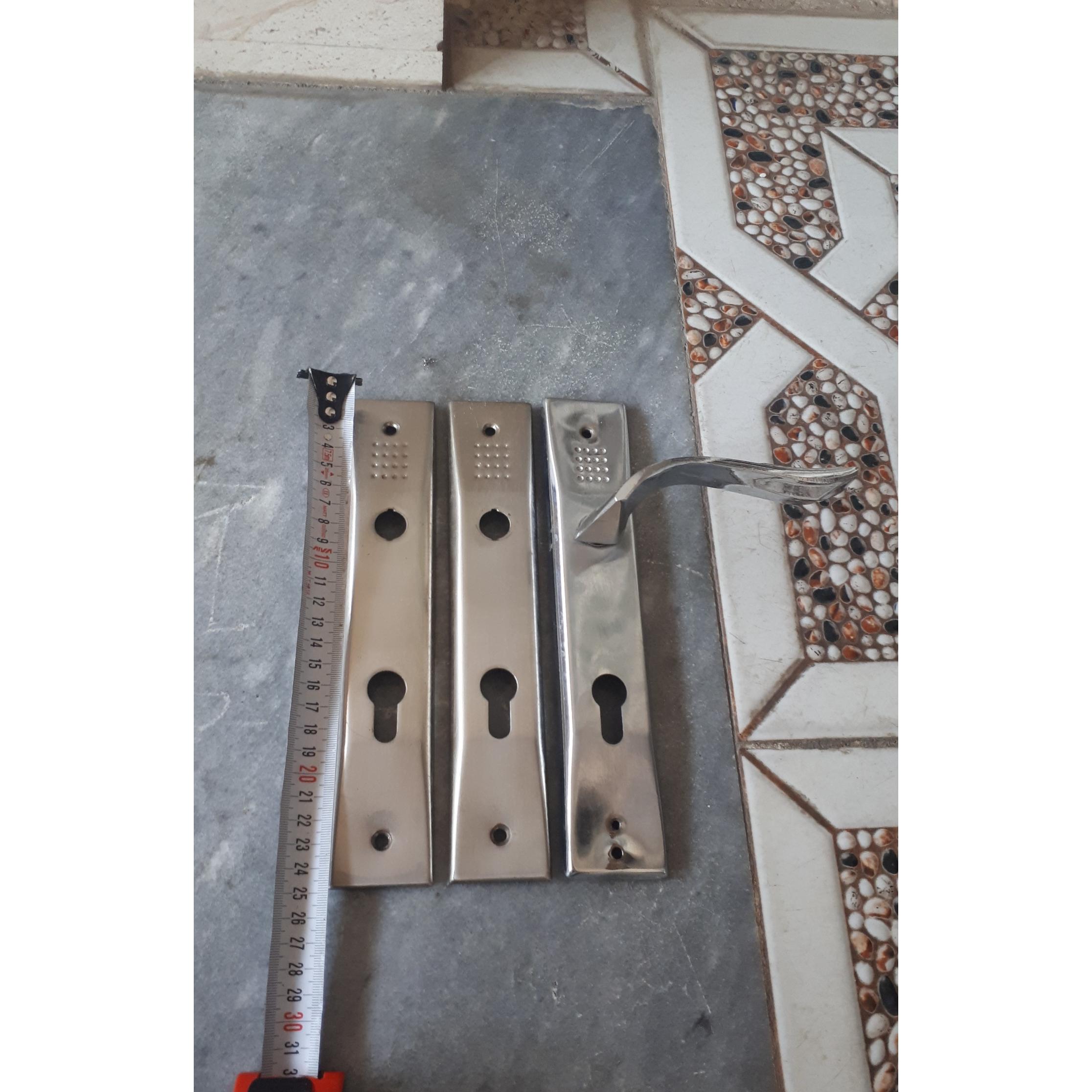 دستگیره فلزی درب