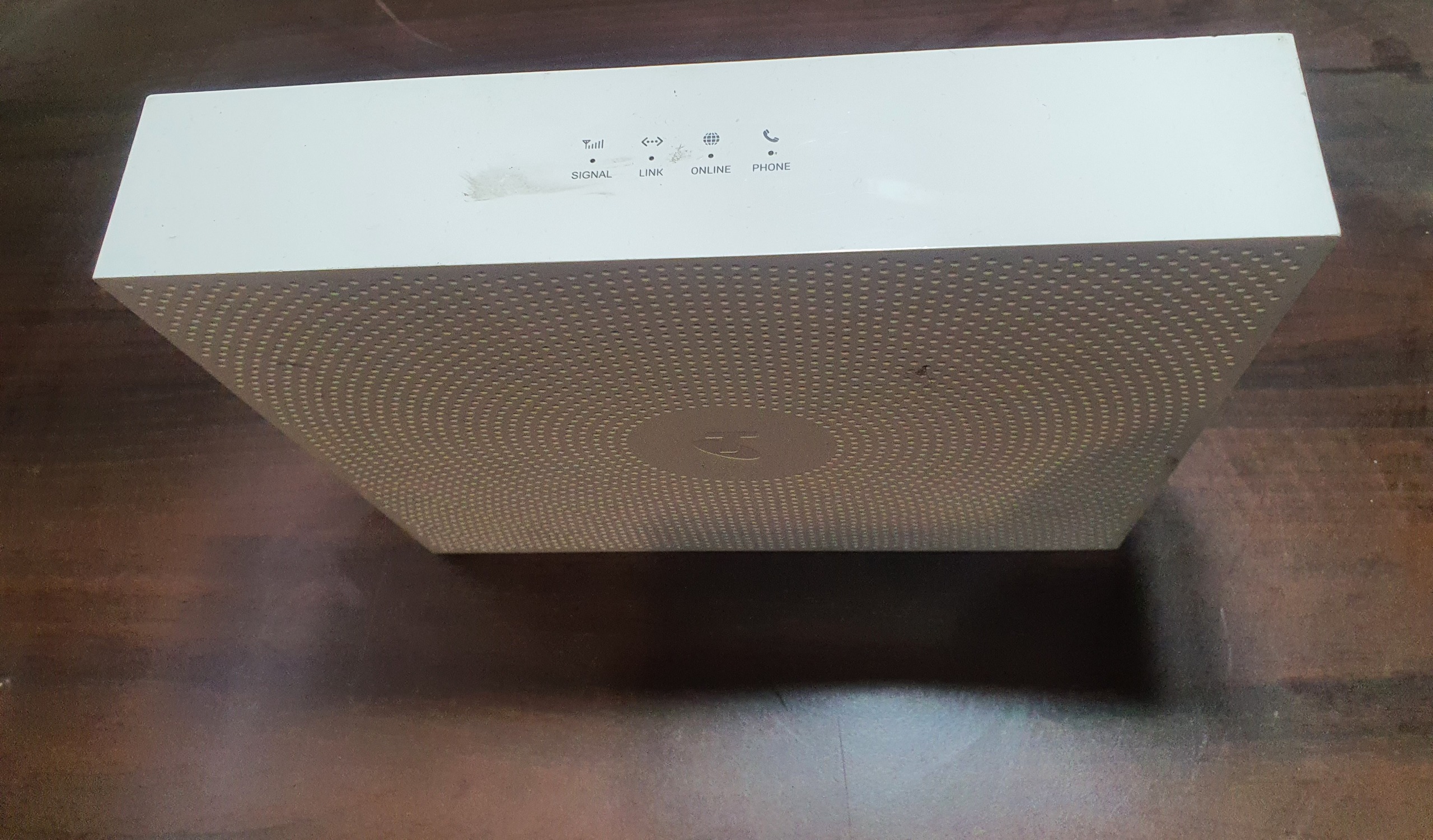 مودم telstra smart modem dja0230 توضیحات دارد