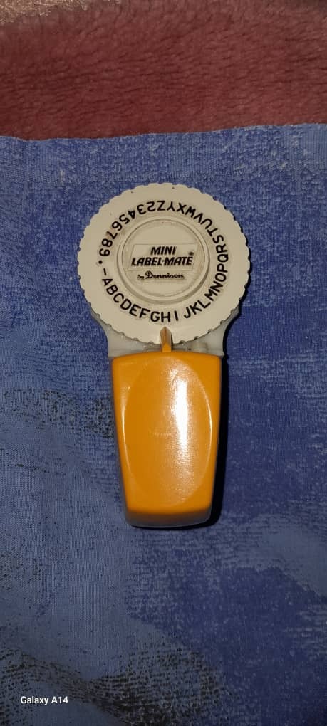 دستگاه تایپ دستی  قدیمی