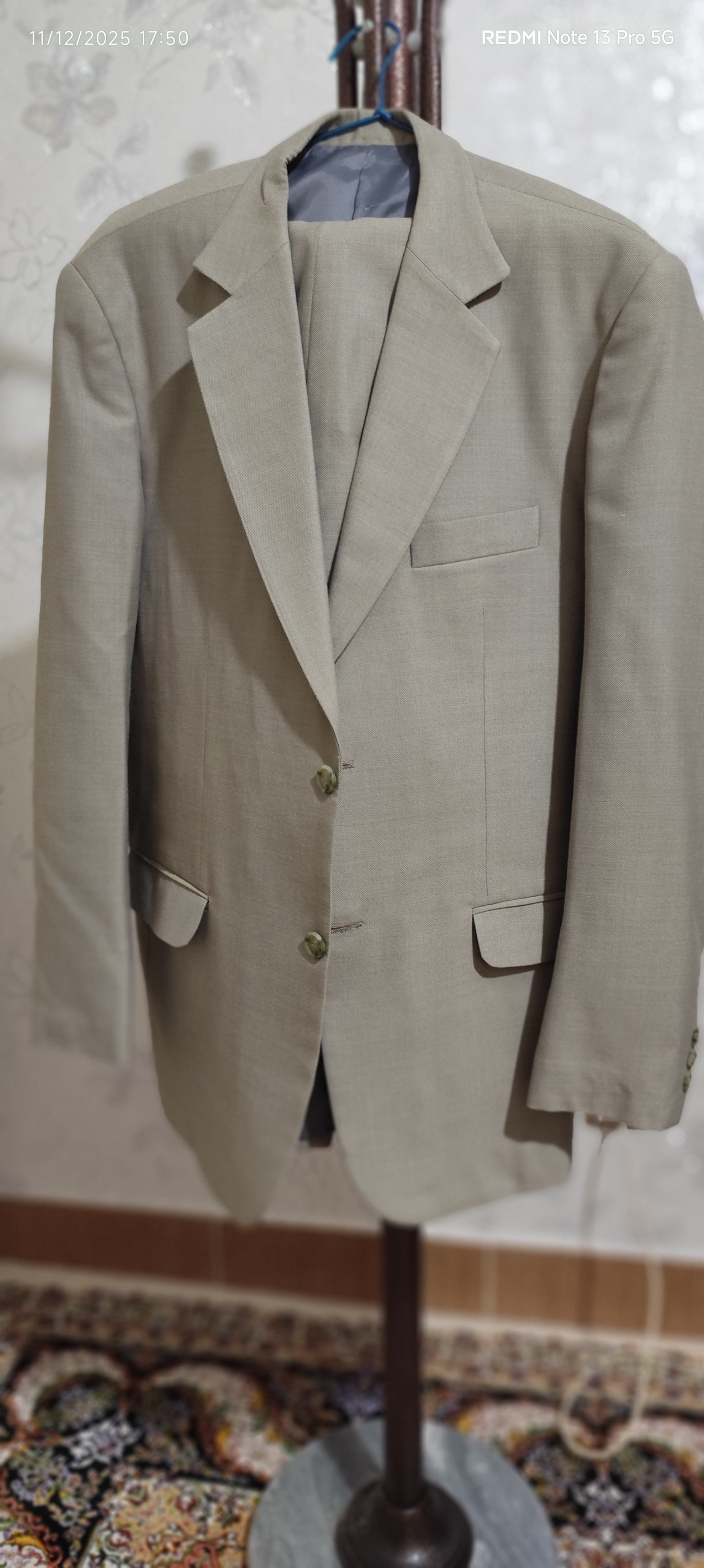 4 عدد کت و شلوار در حد نو