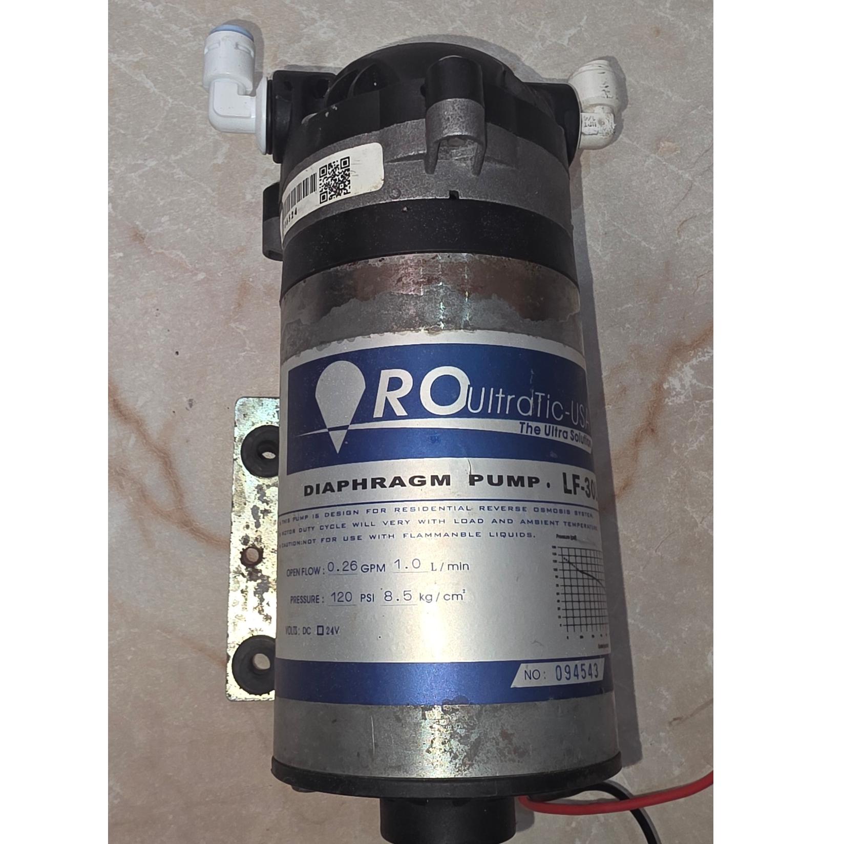 پمپ تصفیه اب آمریکایی با کلکی تایوان