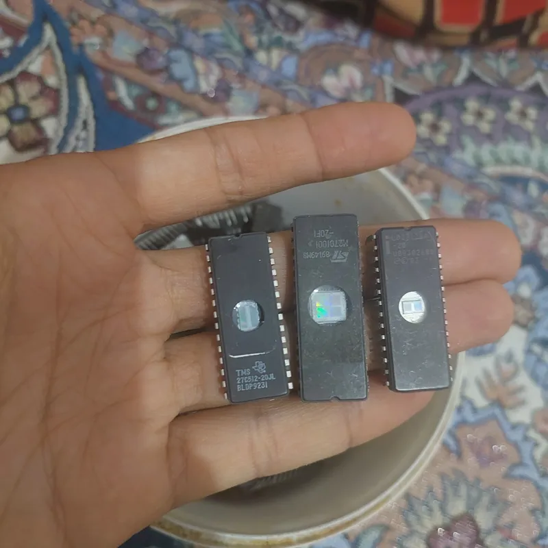 چیپ های سرامیکی سال 1990 (1 کیلو)