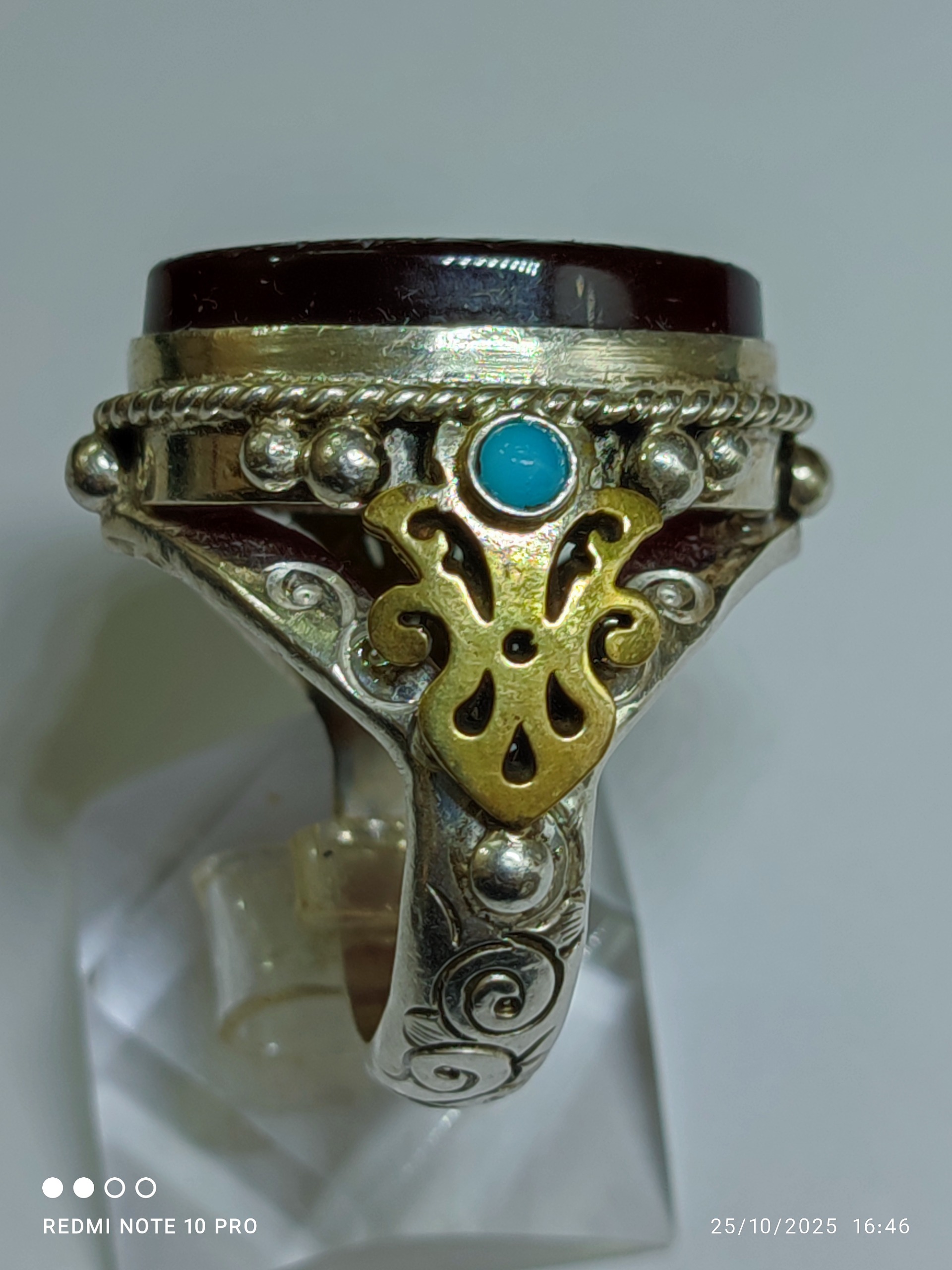 انگشتر  عقیق سرخ خطی