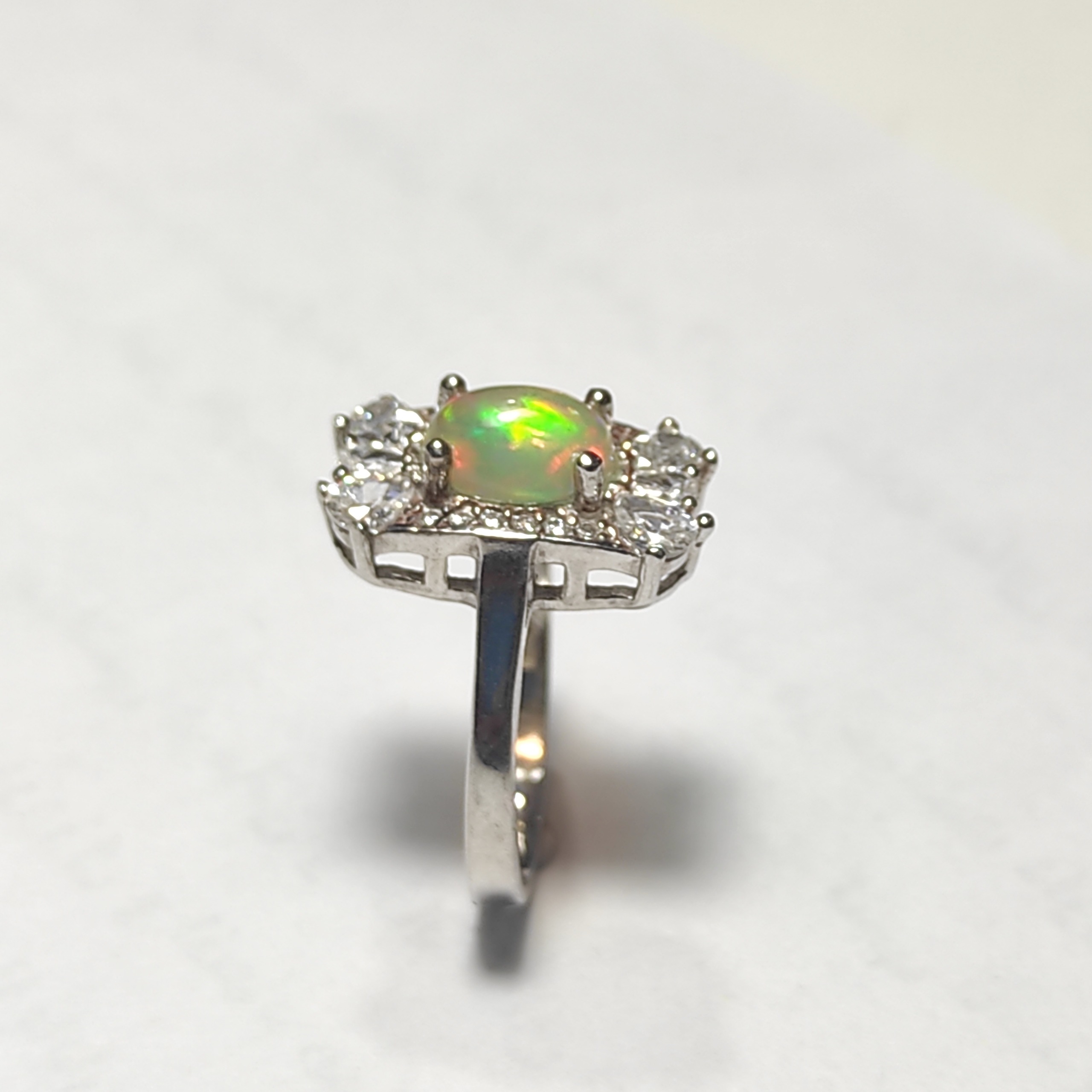 انگشتر اوپال اتشی