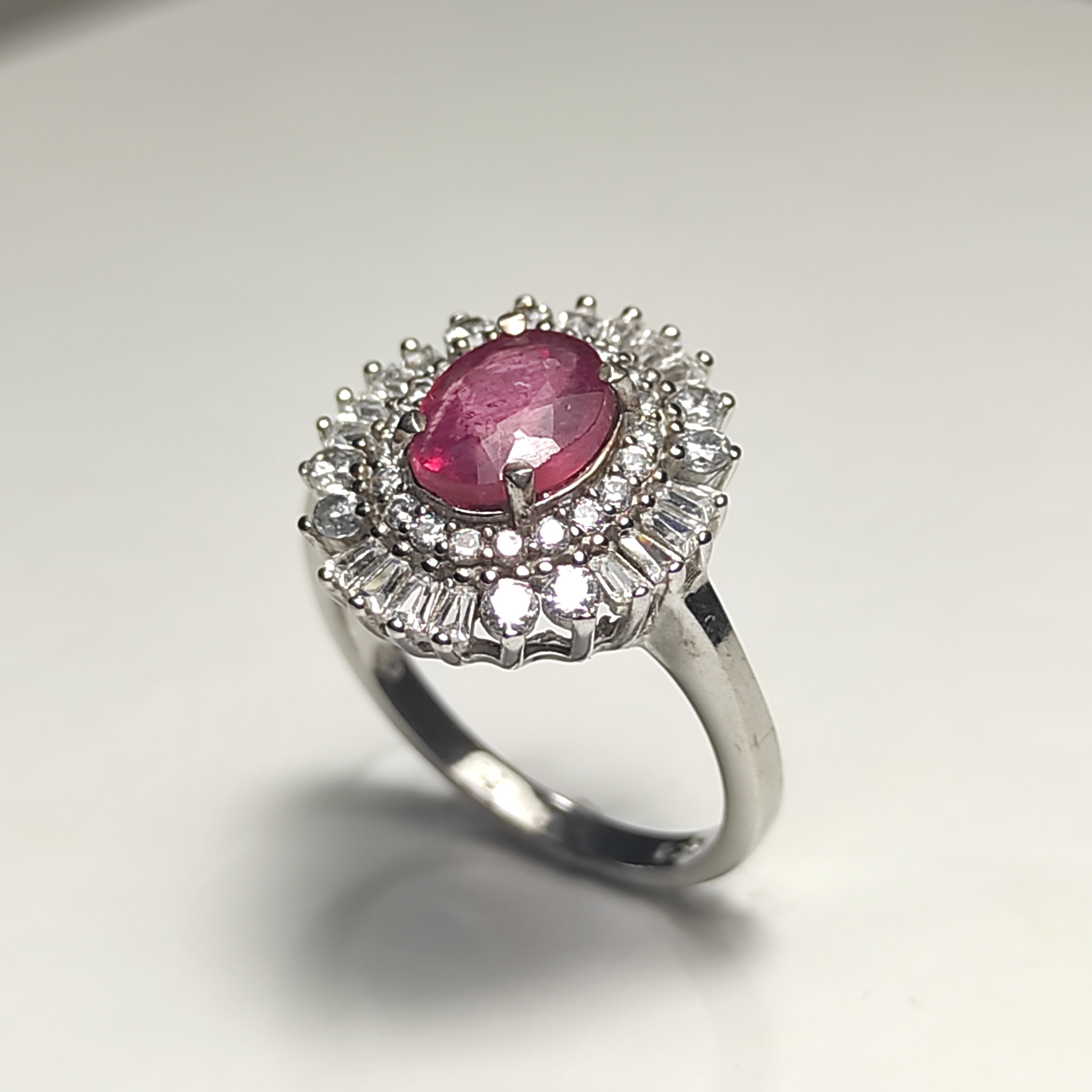 انگشتر یاقوت سرخ آفریقایی