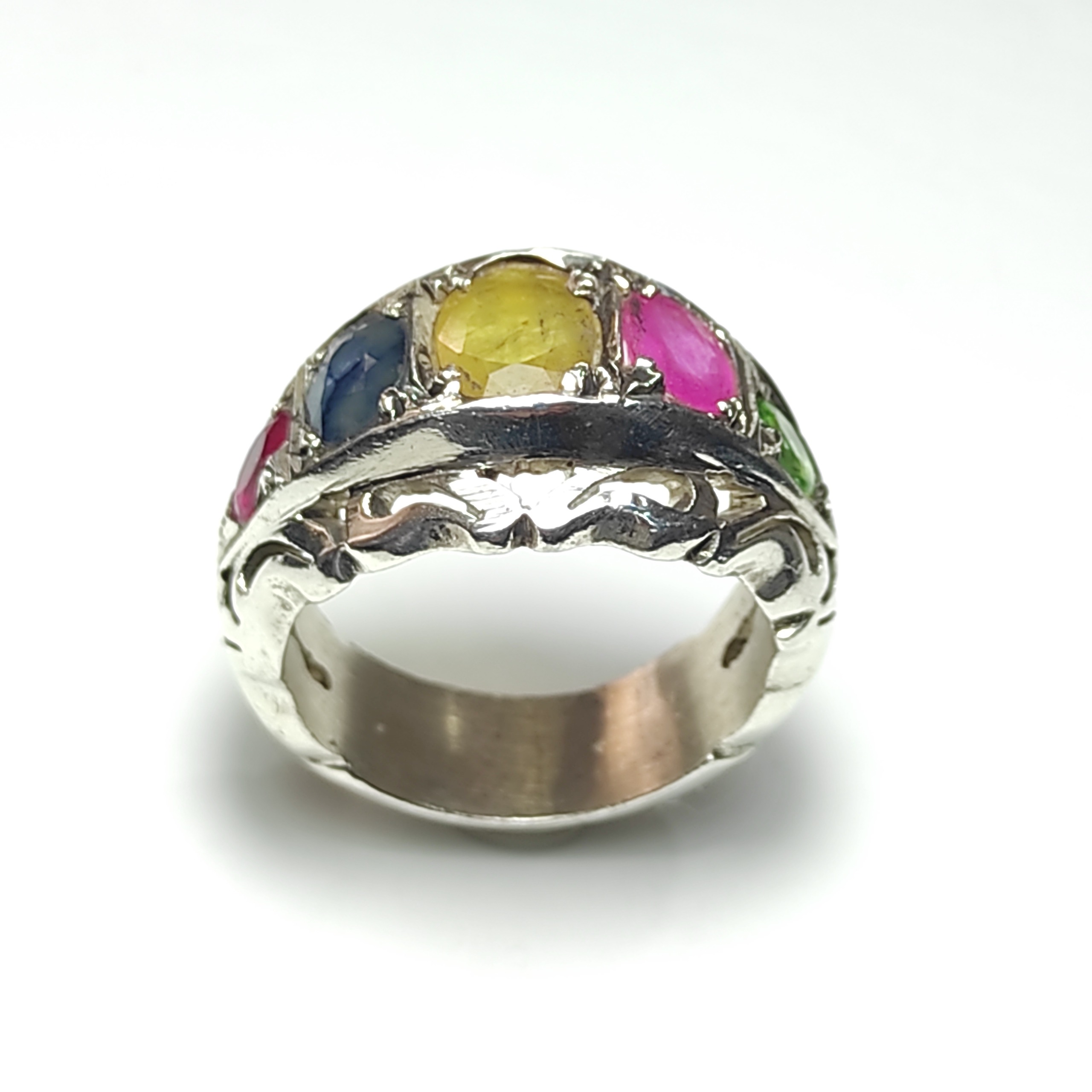 انگشتر چند نگین