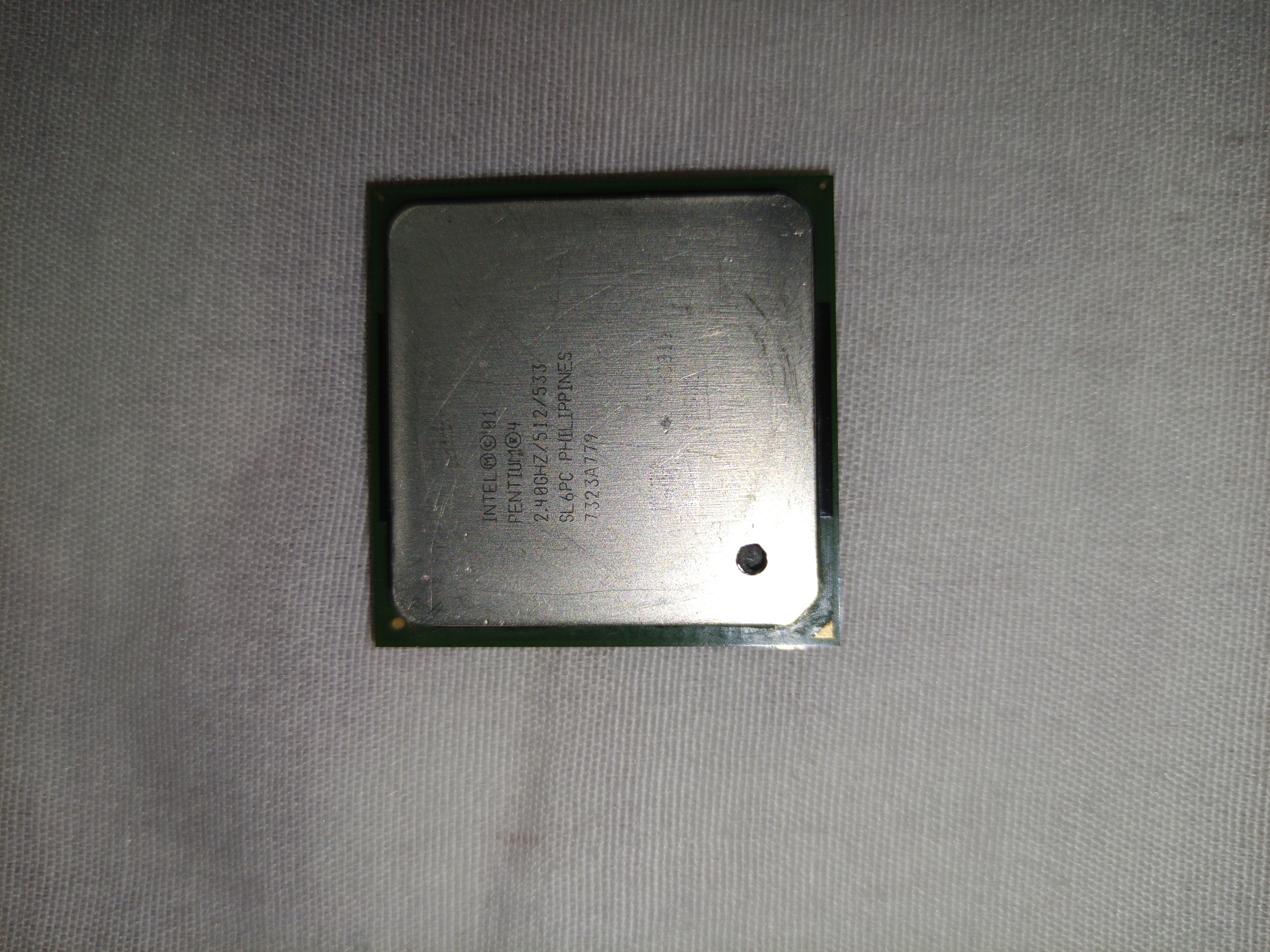 سی پی یو اینتل pentium 4 2.4Ghz /0.512/533