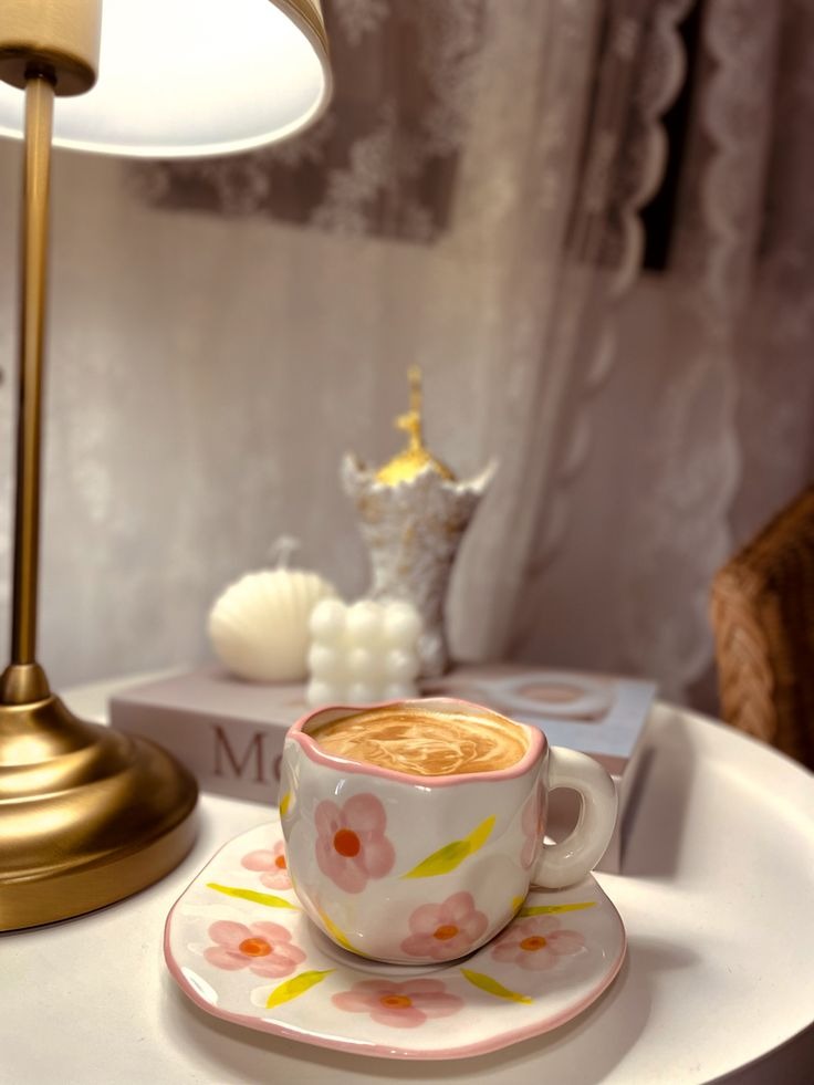 فنجان و نعلبکی وارداتی طرح گل