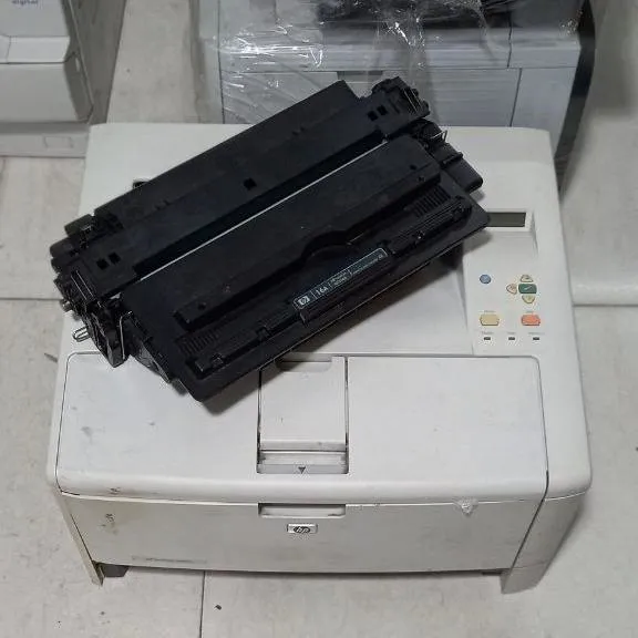 hp laser jet 5200