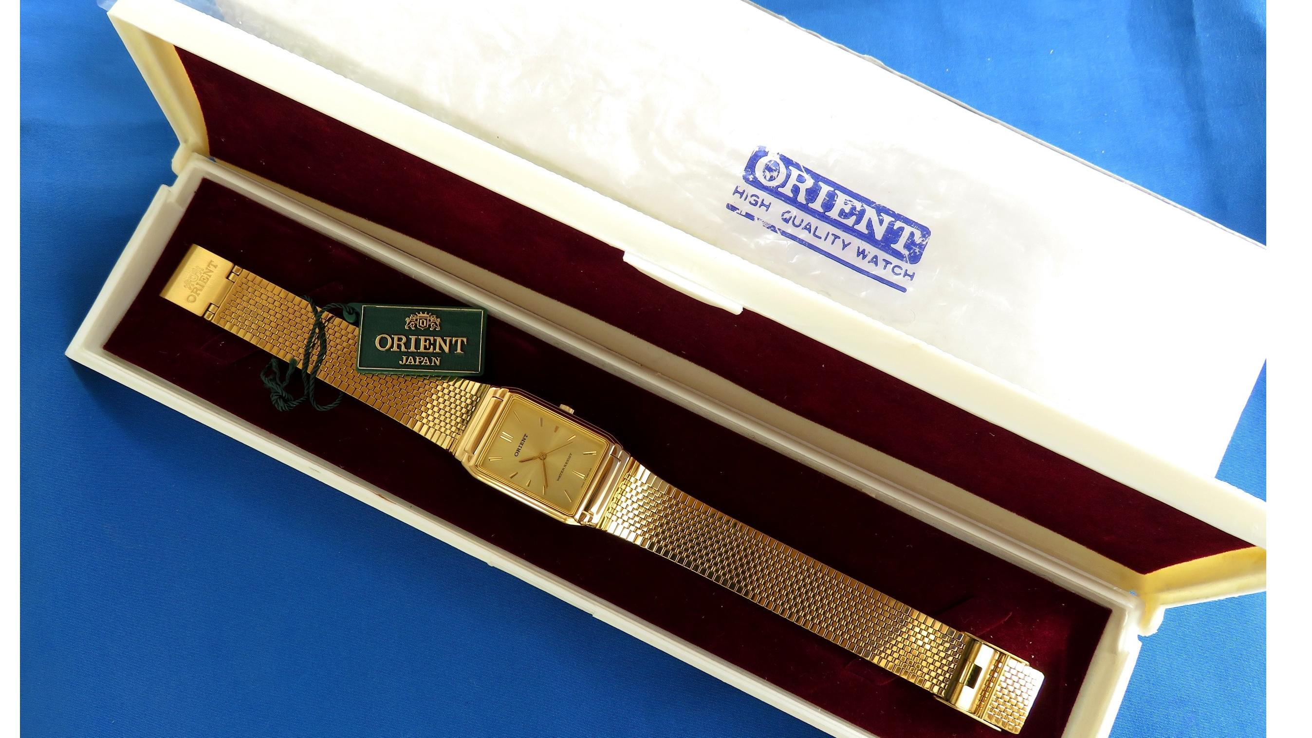 ساعت اصلی اورینت مردانه تابوتی آکبند 35 سال پیش