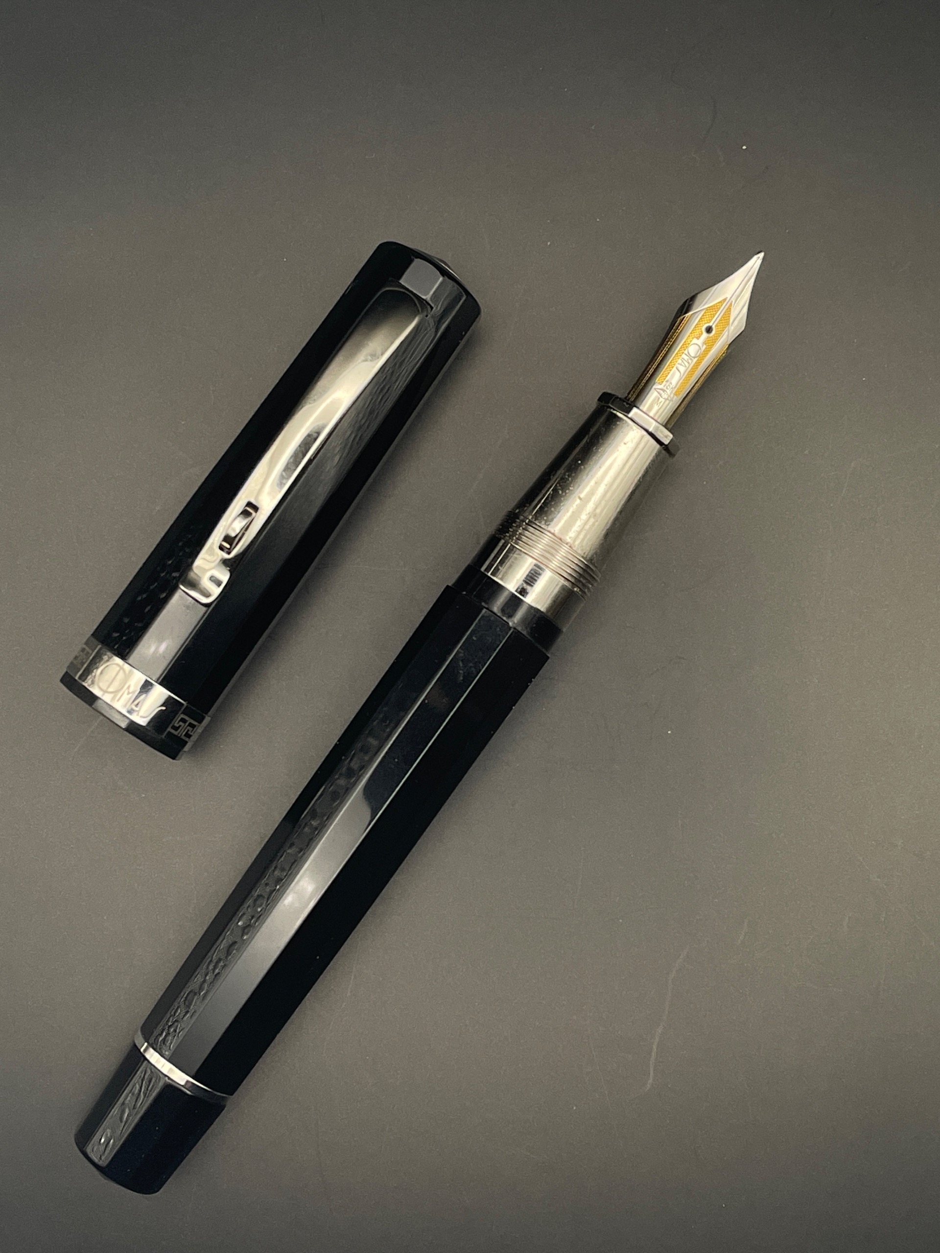 خودنویس Omas مدل Grand Paragon