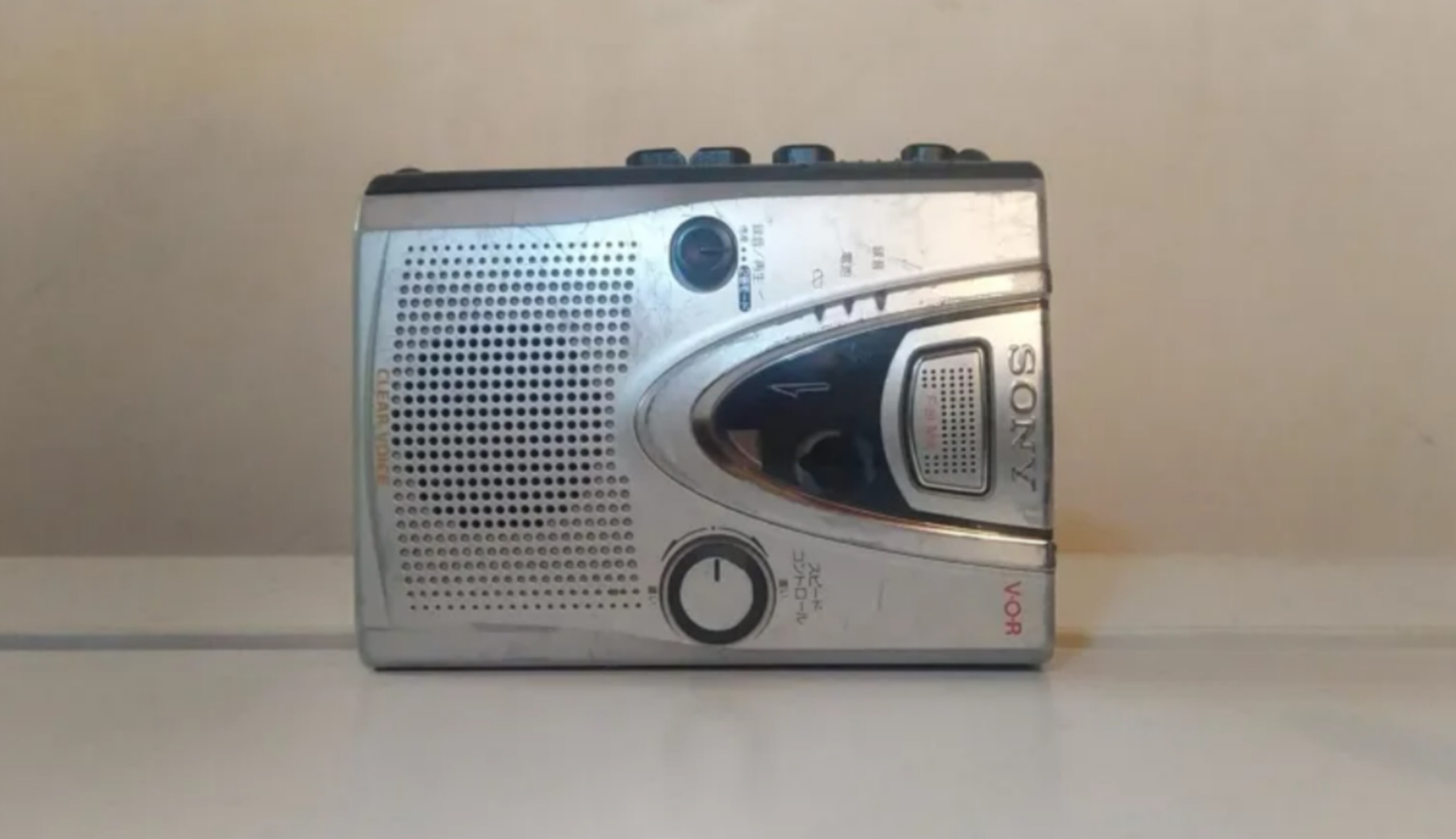 واکمن حرفه ای خبرنگاری سونی