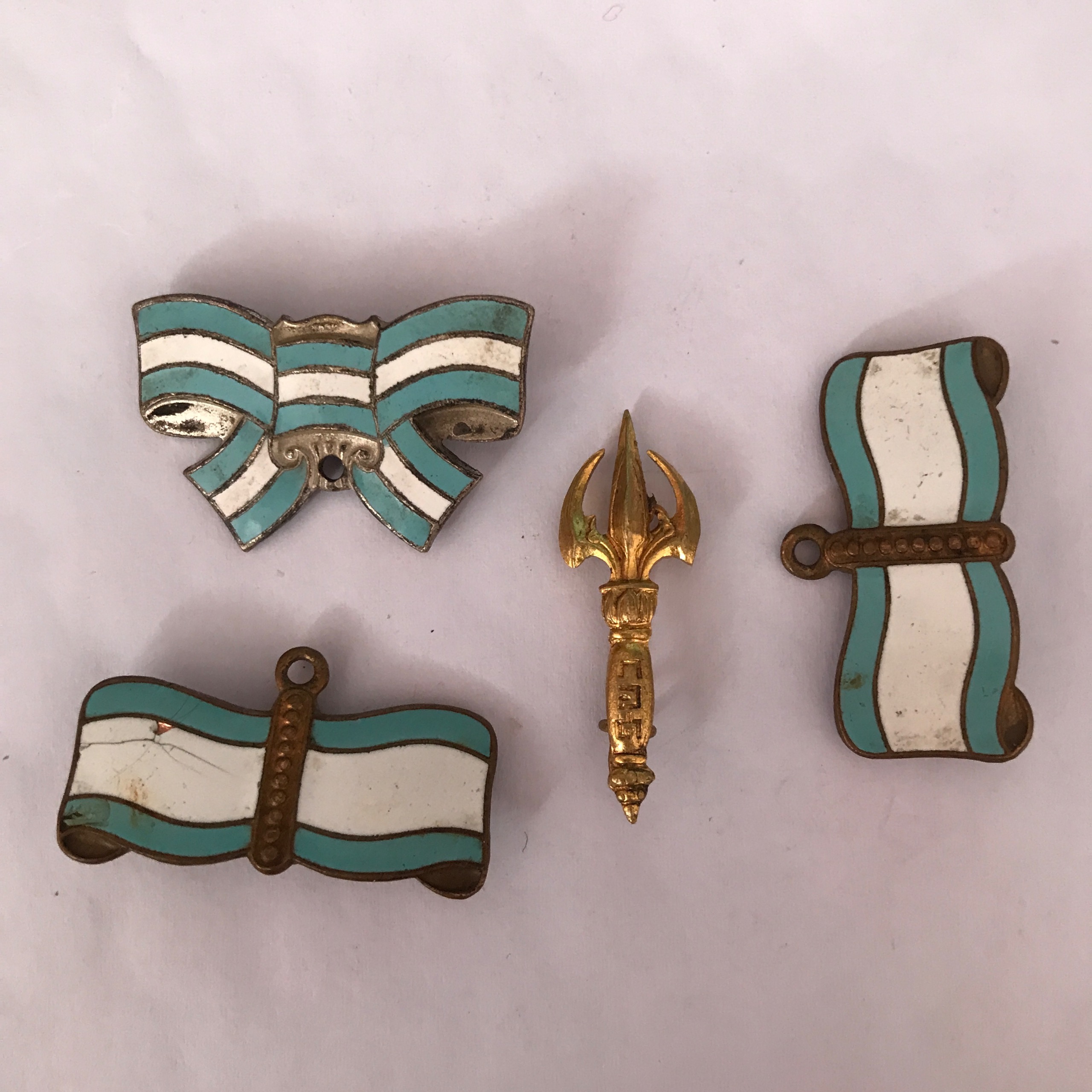 مدال قدیمی پاپیون