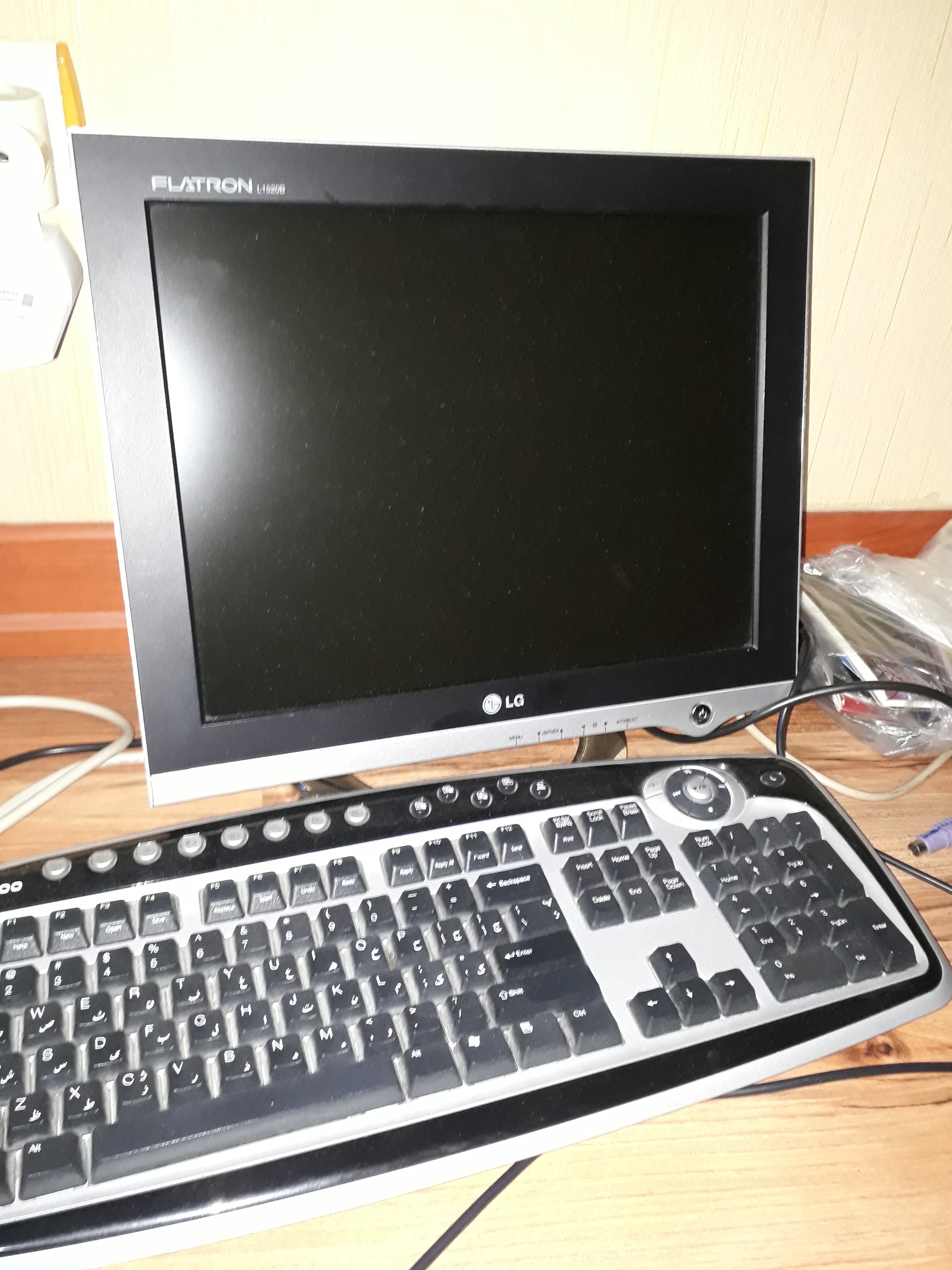 سیستم کامپیوتر رومیزی (الجی LCD/کیس/کیبورد)