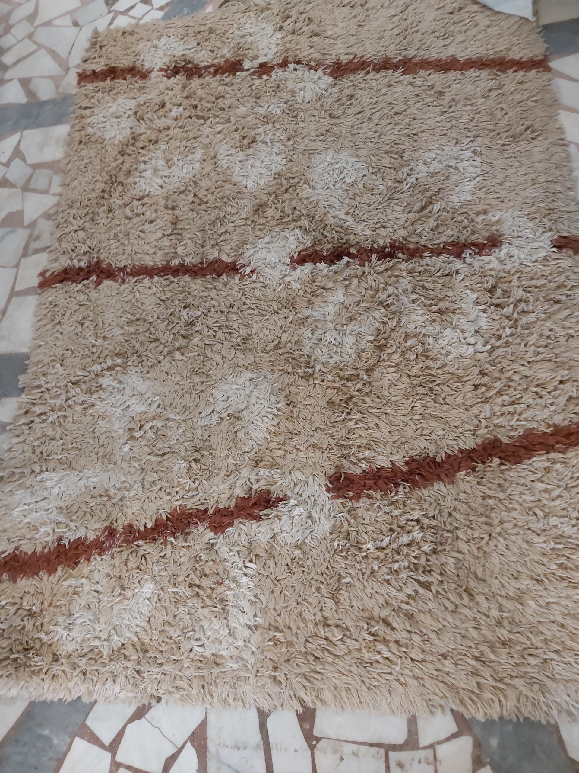 فرش فانتزی کارکرده سالم 172 در 120 سانتی