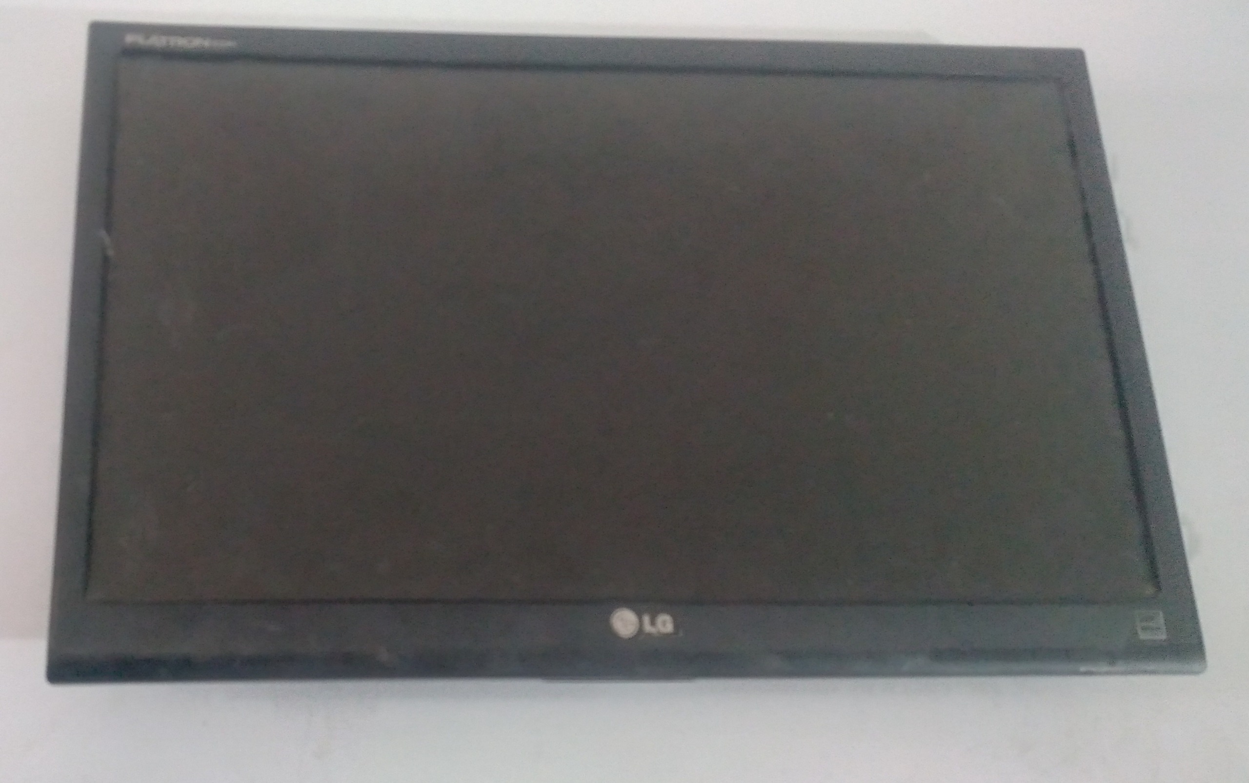 مانیتور LG22 اینچ