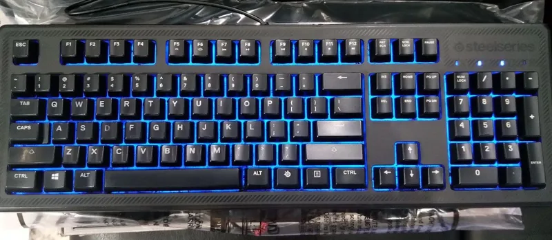 کیبورد مخصوص بازی استیل سریز مدل Apex 100