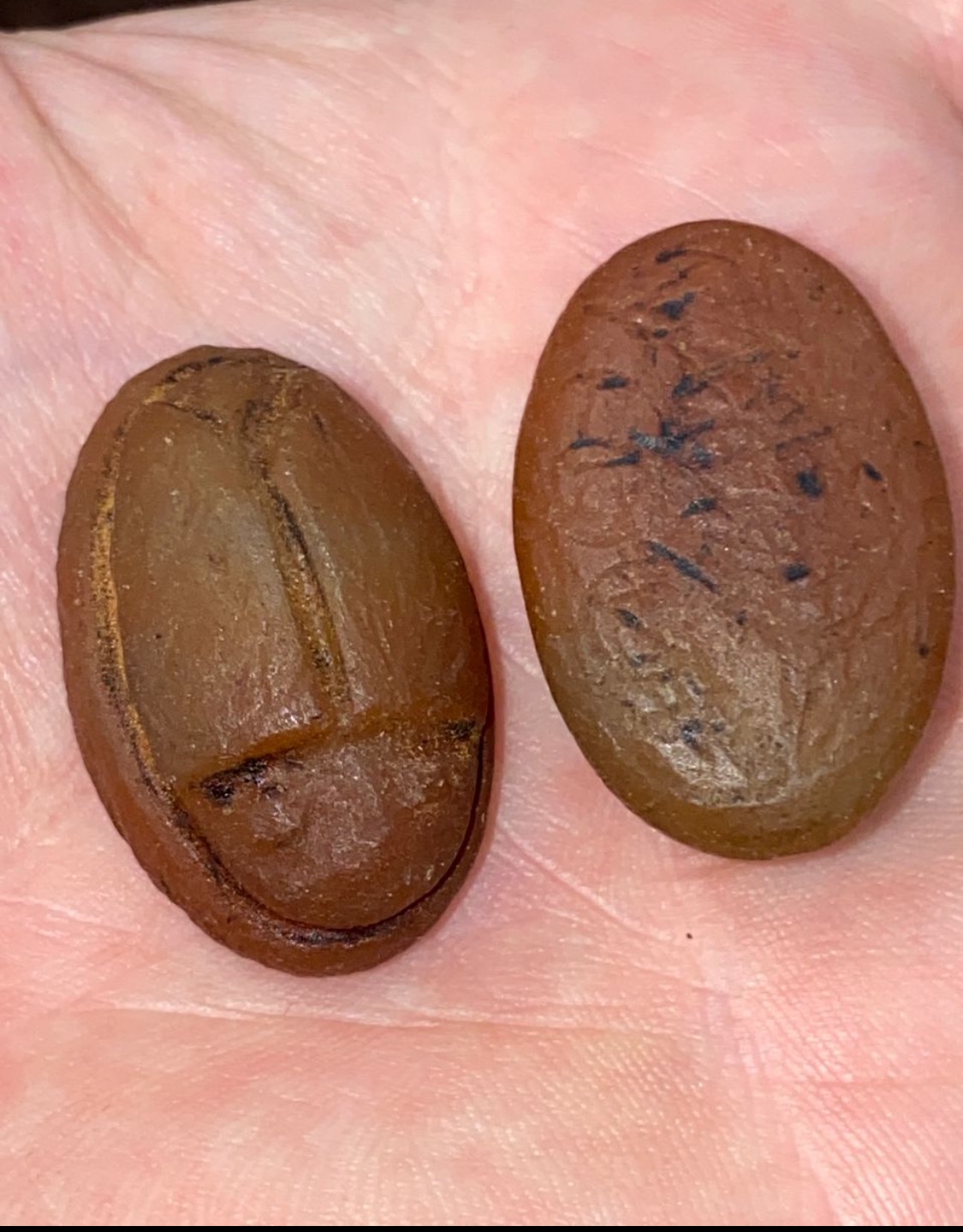 عقیق کهنه سوسکی