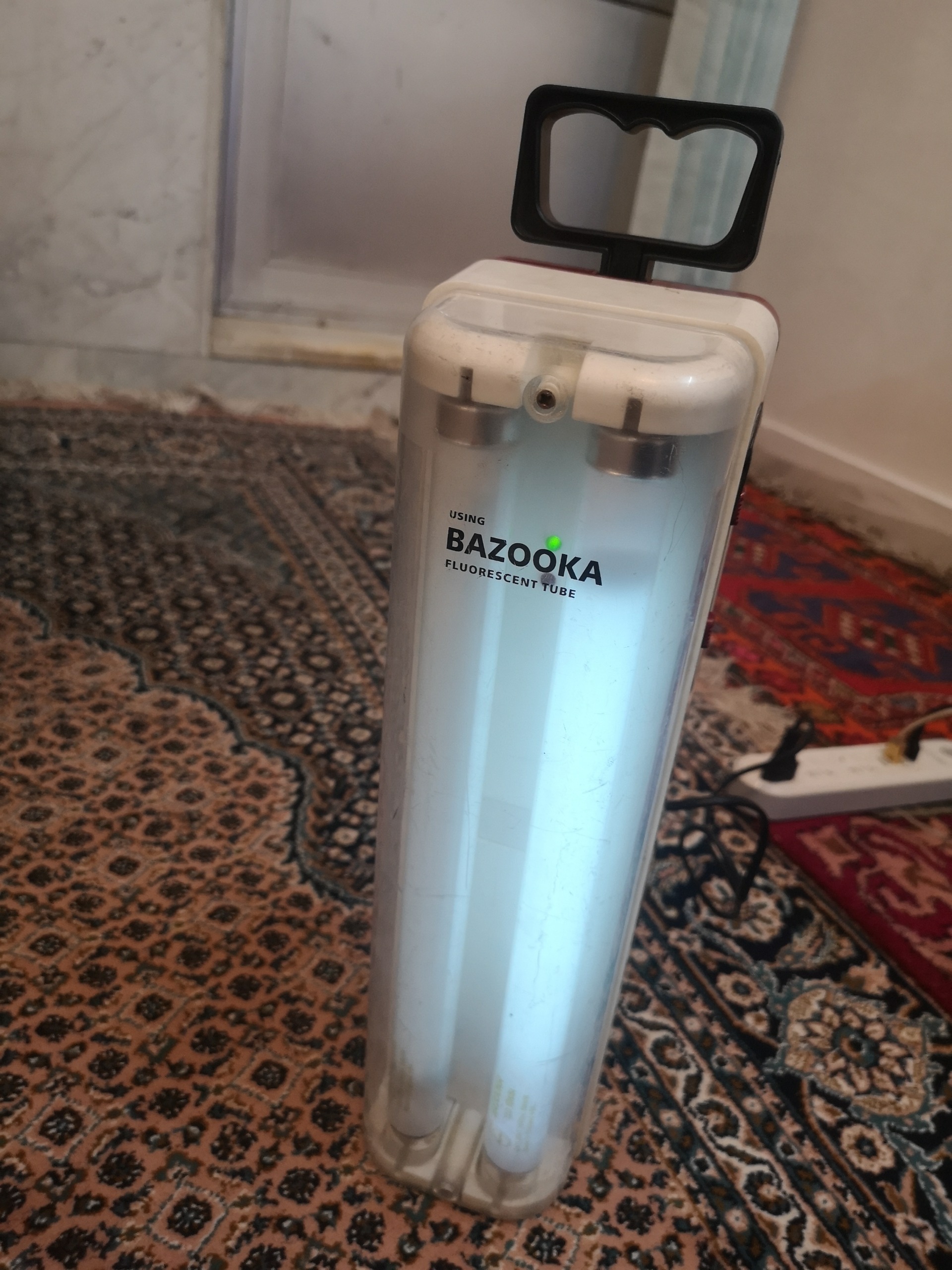 چراغ مطالعه دستی قابل حمل بازوکا(فروشگاه سیدمجرد)