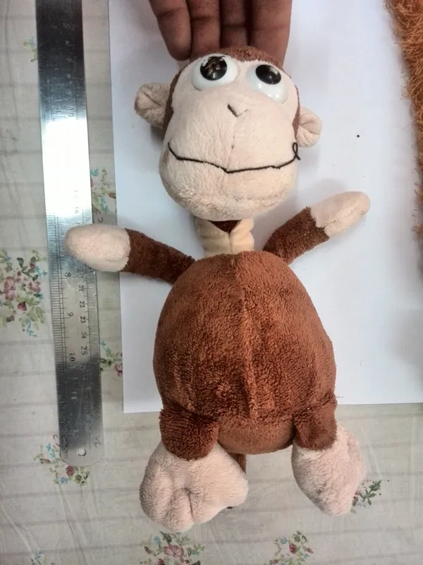 سه عدد عروسک اسباب بازی