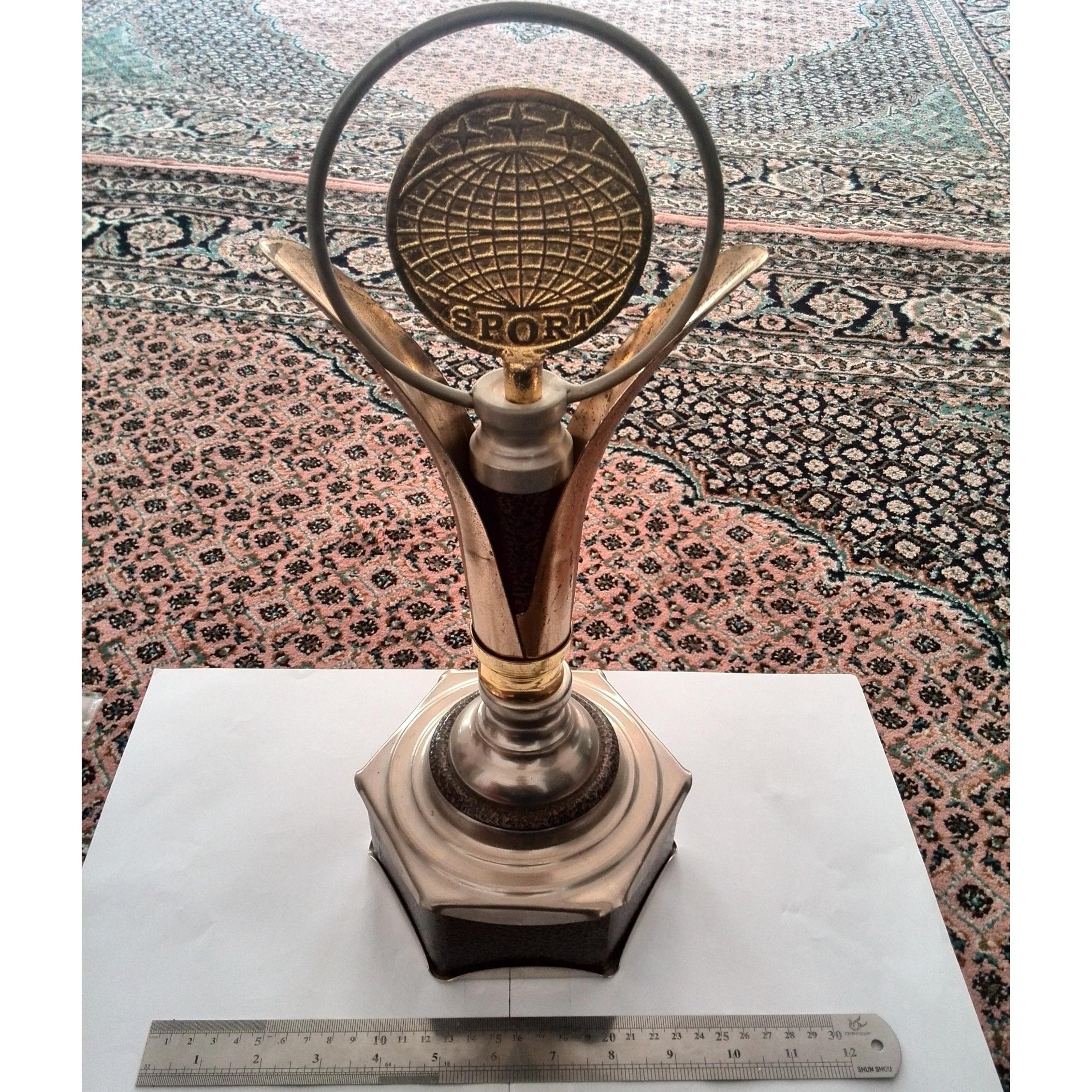 جام یا کاپ ورزشی قدیمی عالی