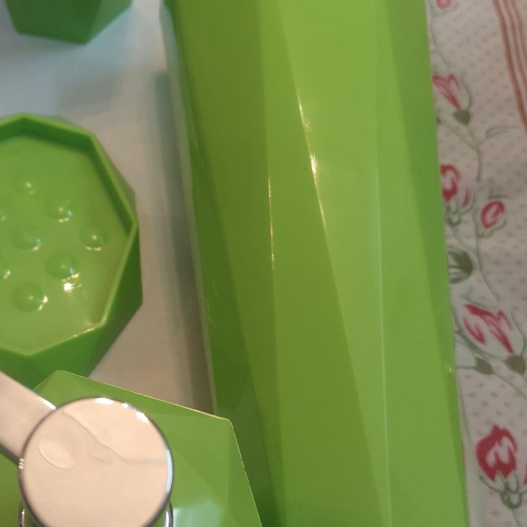 جا صابونی و جا مایع دست شویی و جا مسواکی حمام