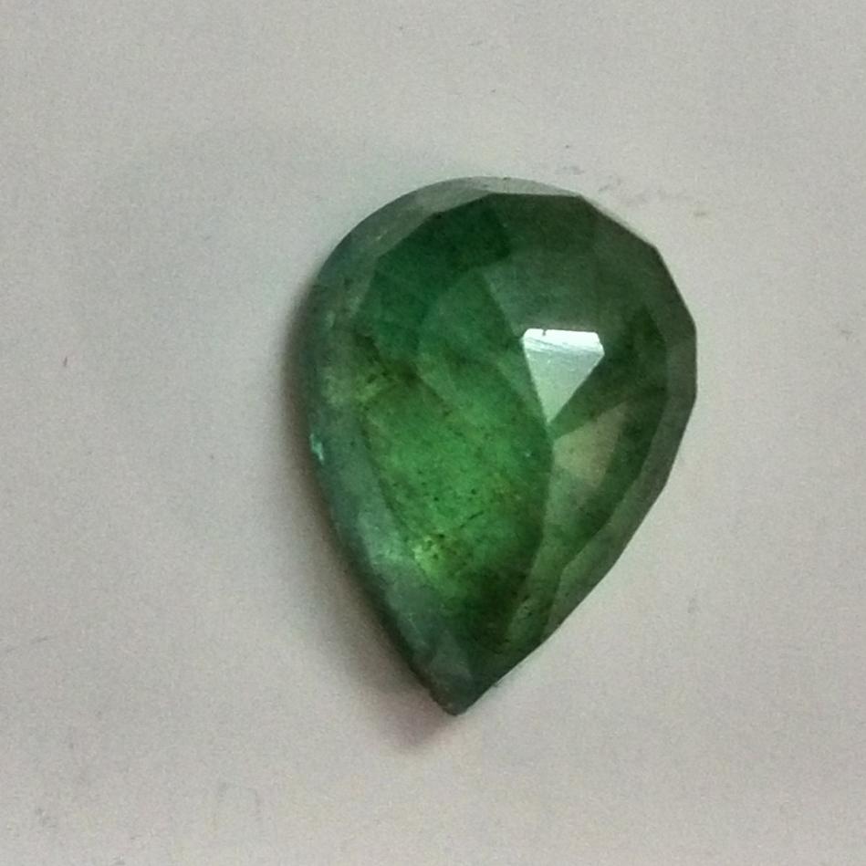 نگین زمرد عالی (فروشگاه های زنجیره ای سیدمجرد)