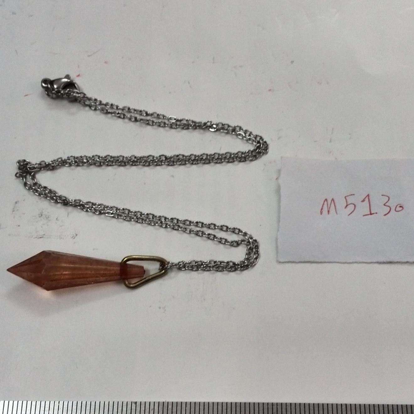 گردن آویز شبیه عقیق سرخ