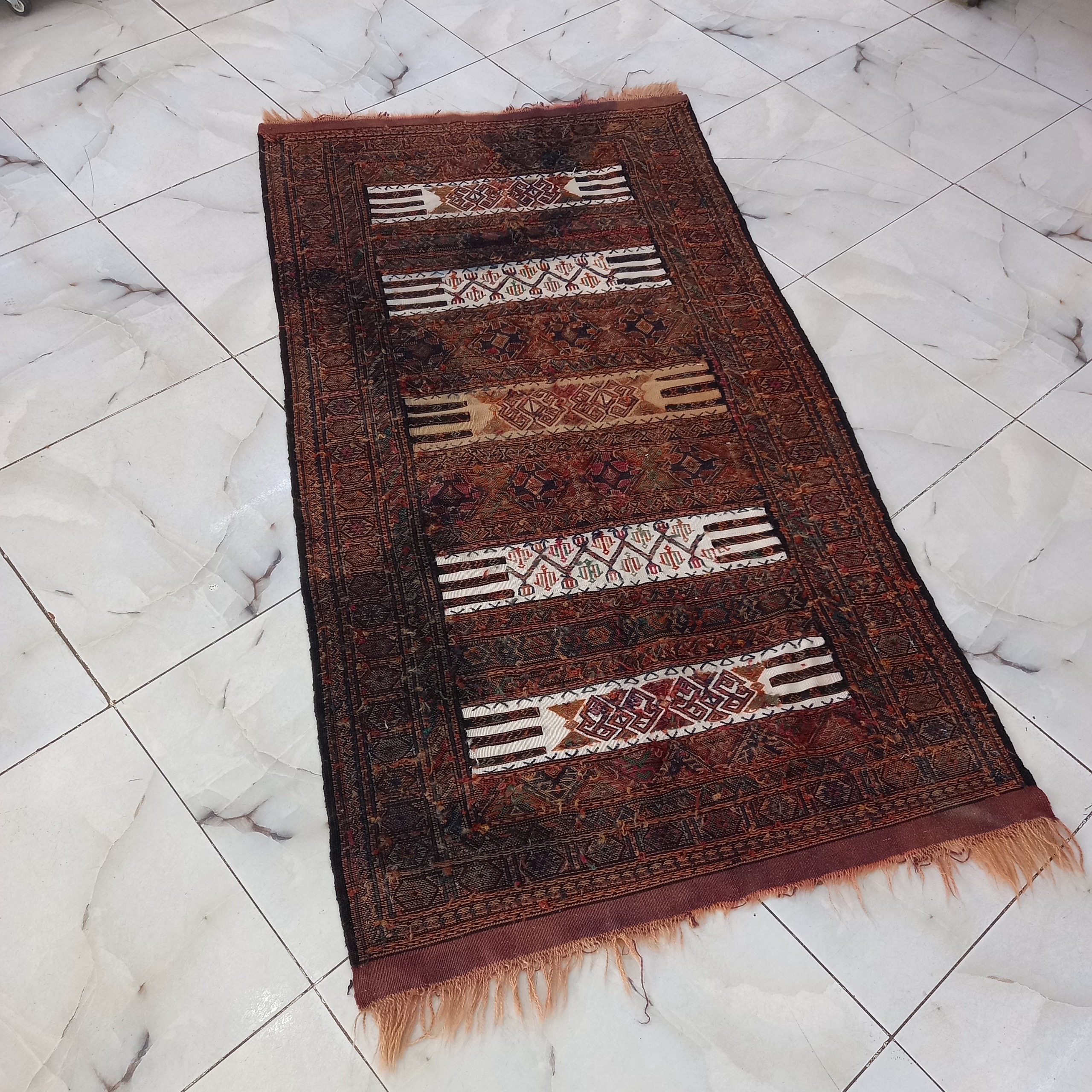 سفره خمیر شت پشم کمیاب قدیمی ابعاد100×184