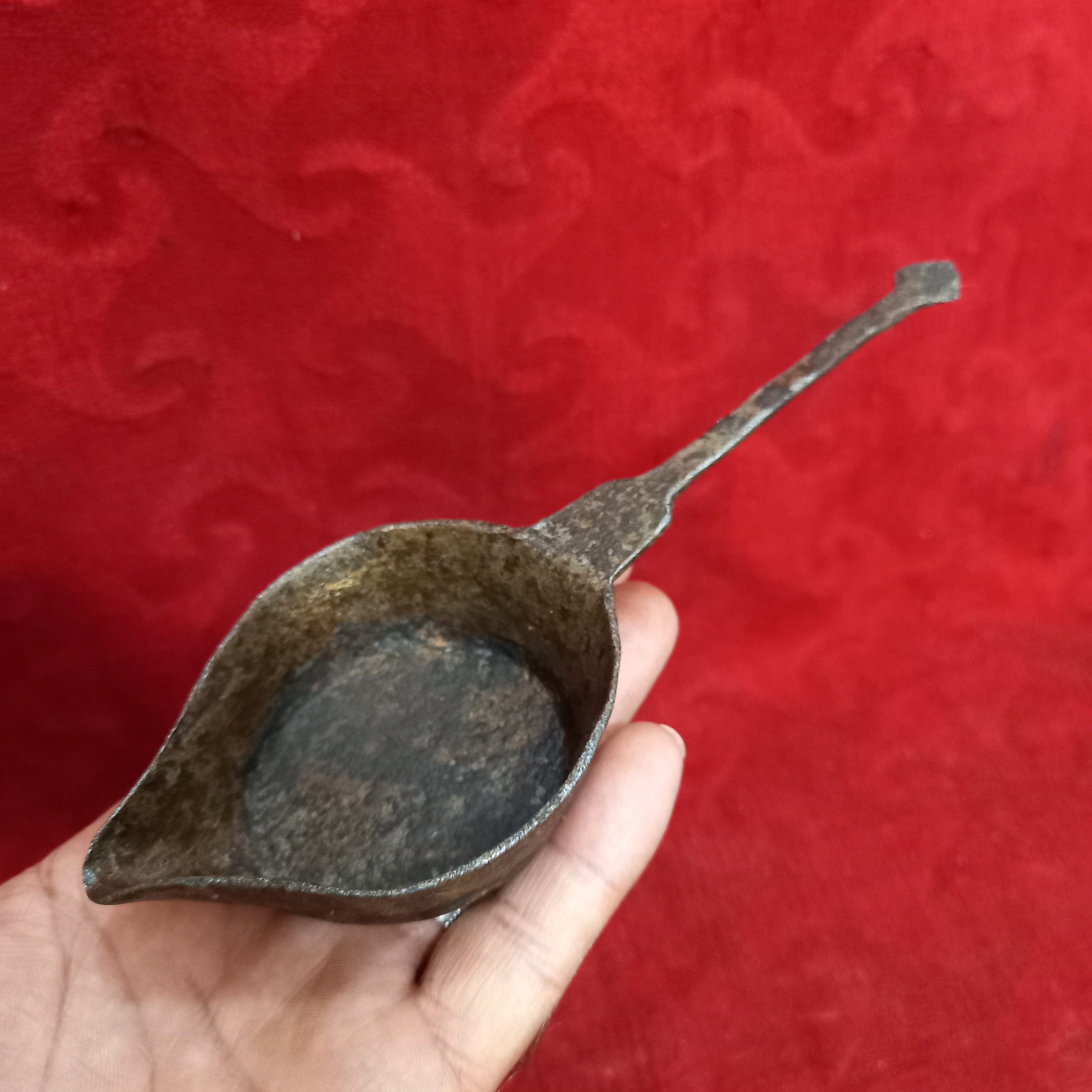 پیسوز دیواری فولاد مدل خاص قاجاری