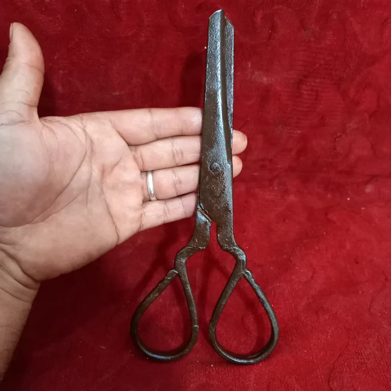 قیچی فولاد سوهانکاری شده قاجاری