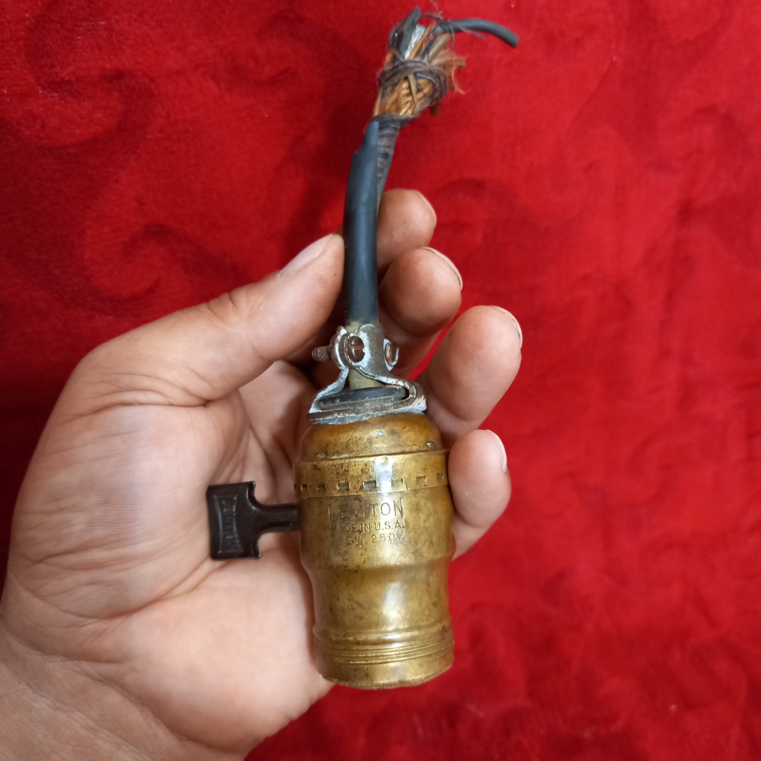 پاترول برنجی USAامریکایی قدیمی