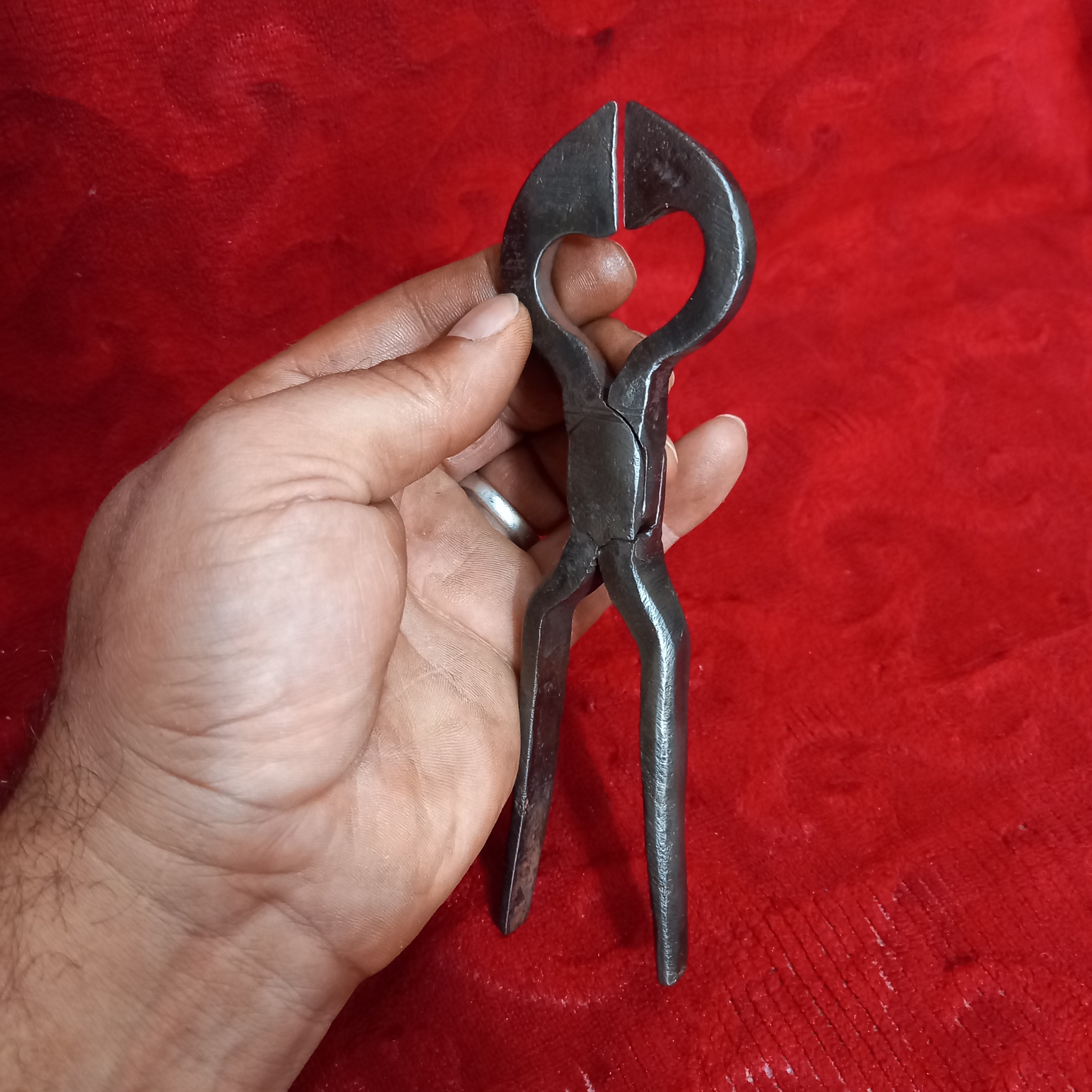 انبر قندشکن کوچک قدیمی