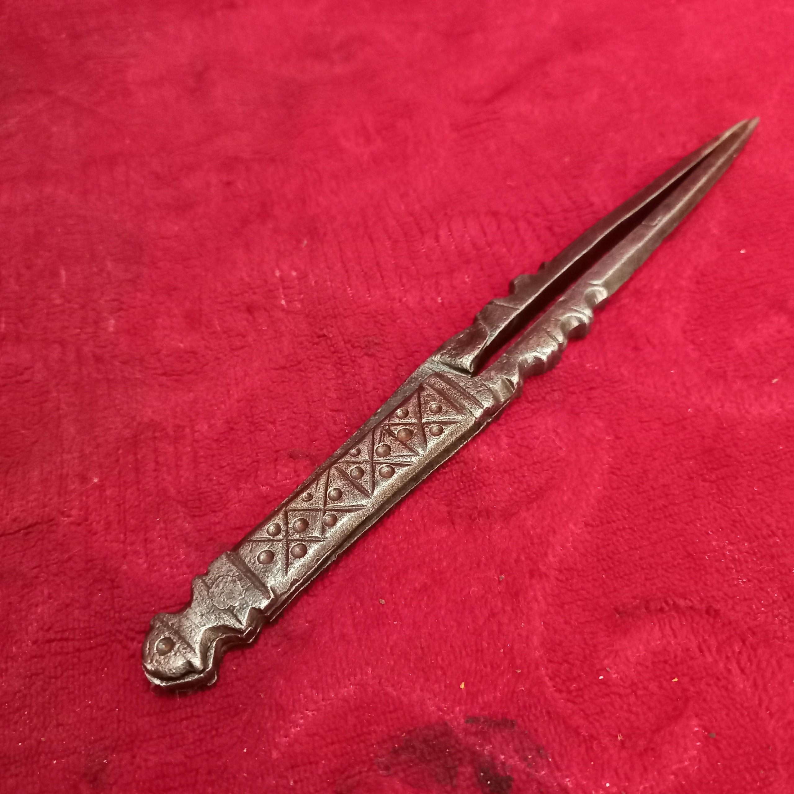 پرگار فولاد سوهانکاری شده بکر،خاص،کلکسیونی،قاجاری