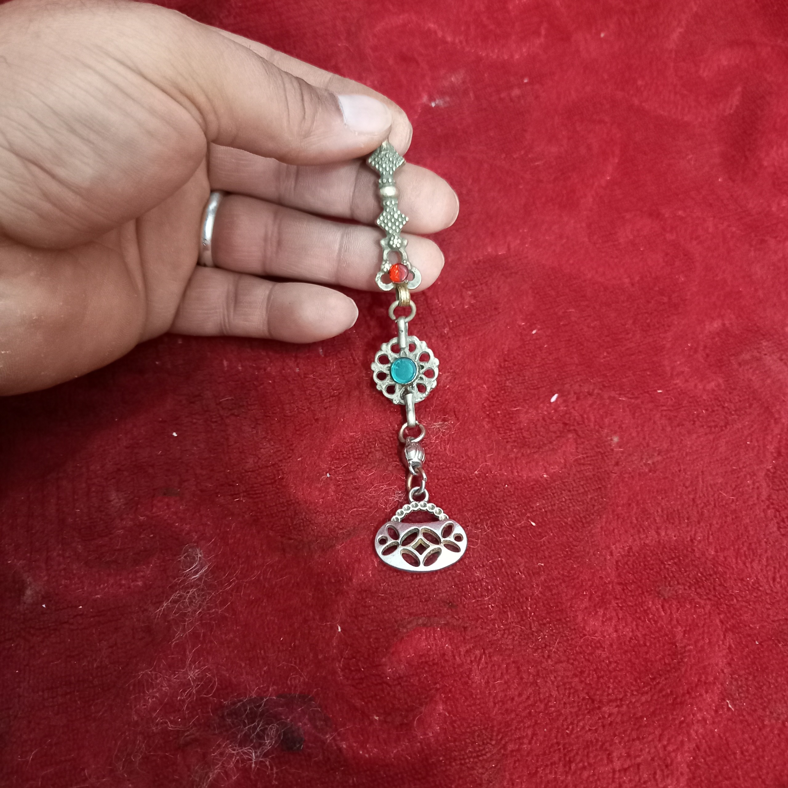 اویز زیبایه قدیمی