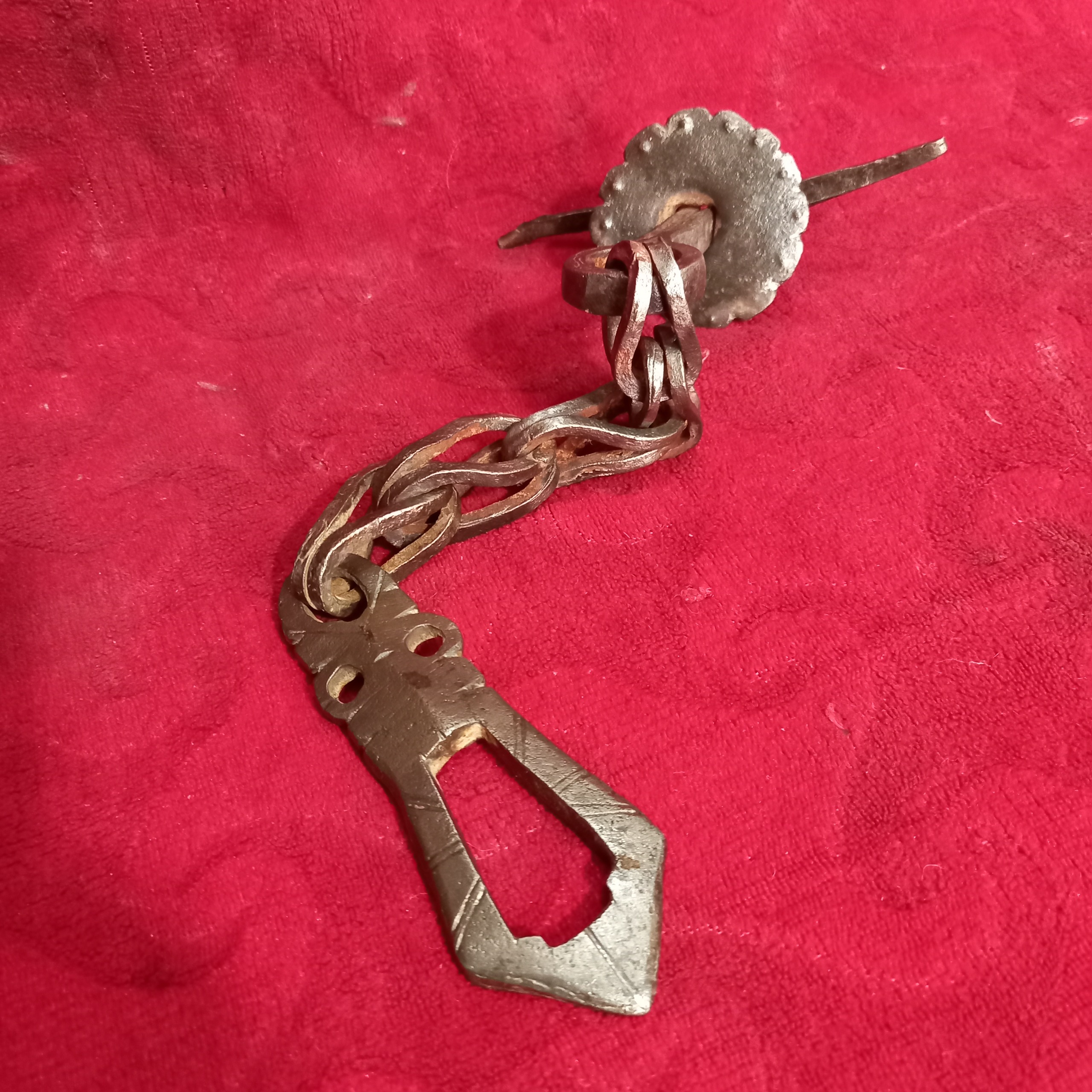 چفت بسیار زیبایه فولاد قاجاری