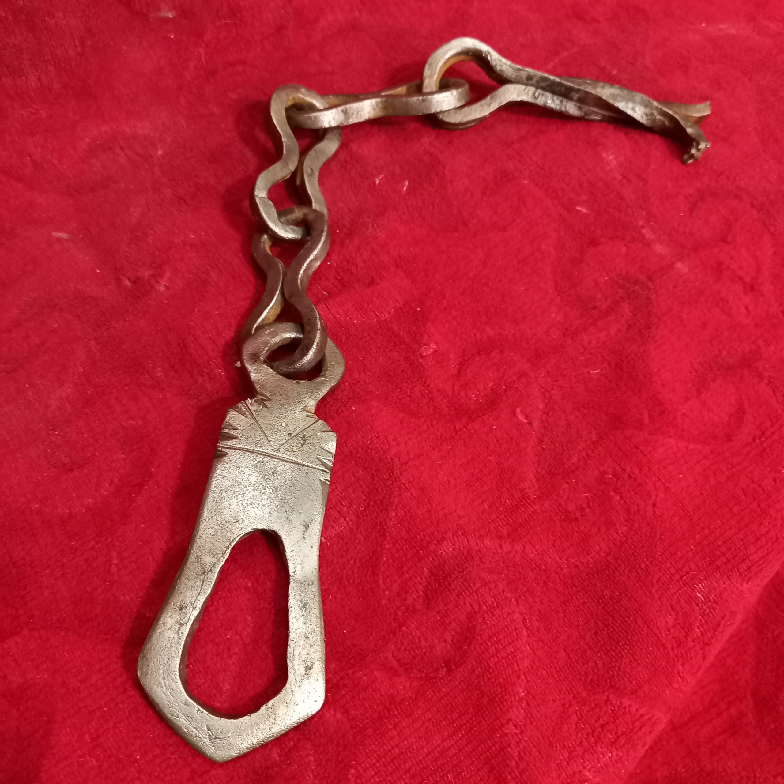 چفت بند فولاد کهنه قاجاری