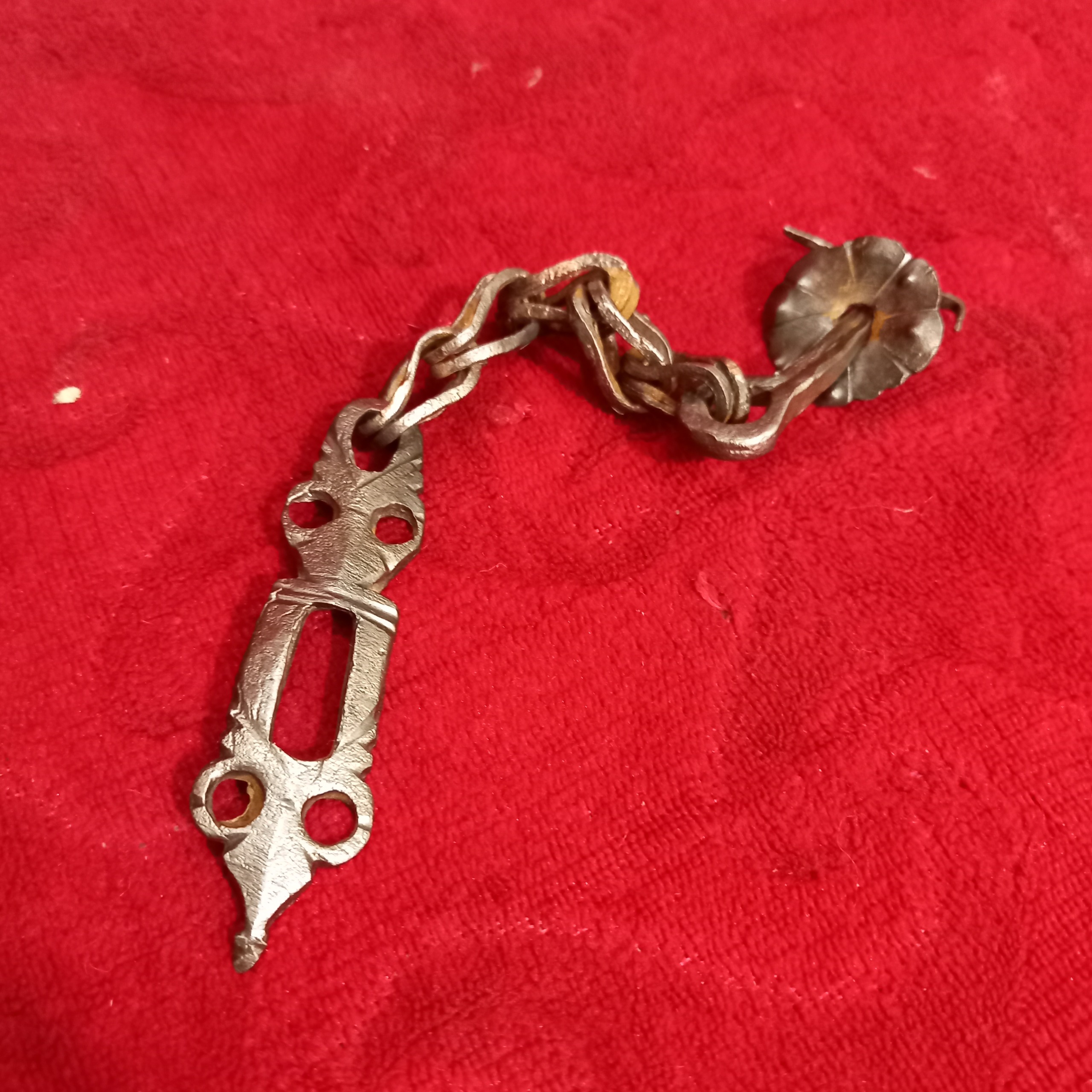 چفت بند دلنشین فولاد قاجاری