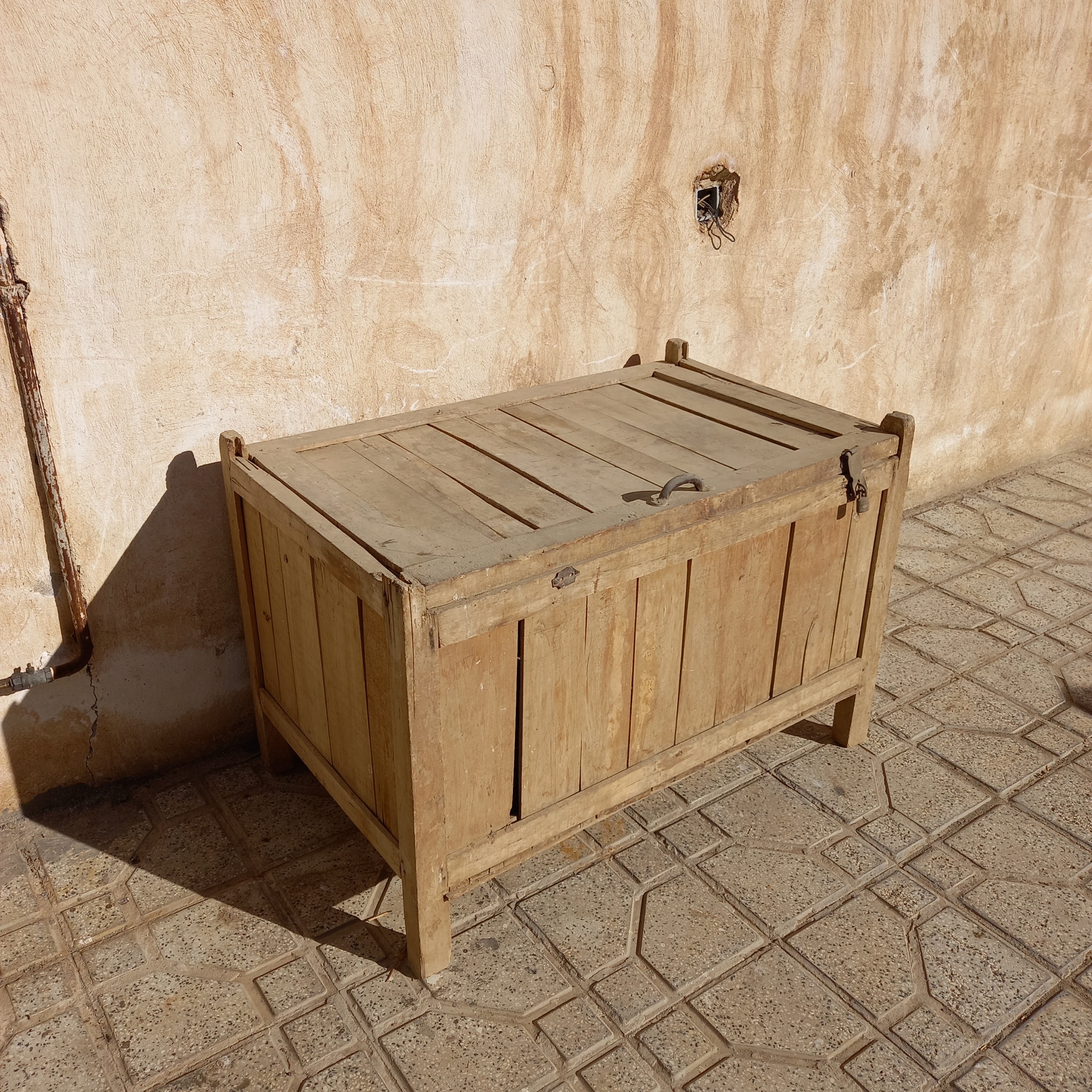 صندوق چوبی بزرگ بکرقدیمی