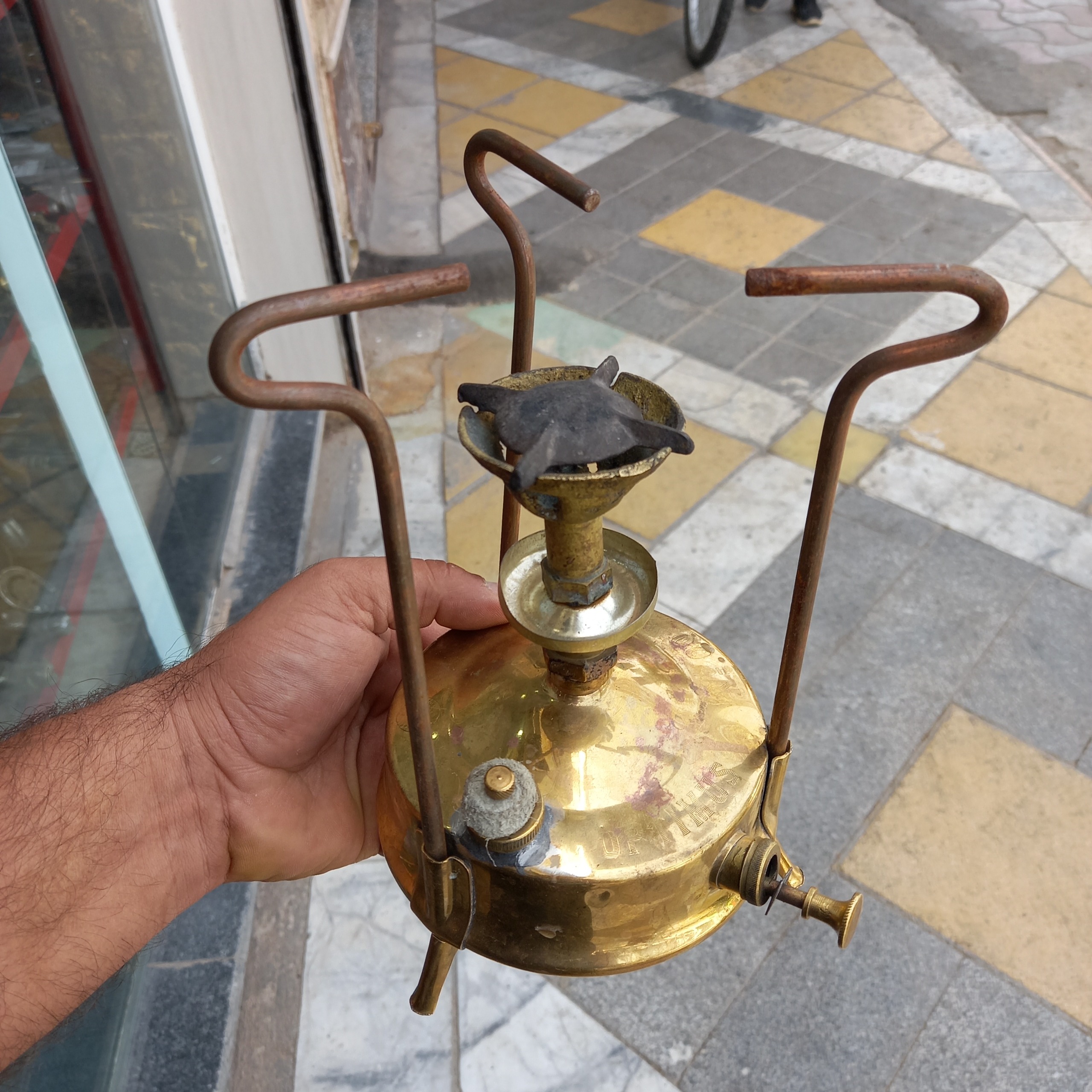 چراغ پریموس پایه ملخی سوئدی