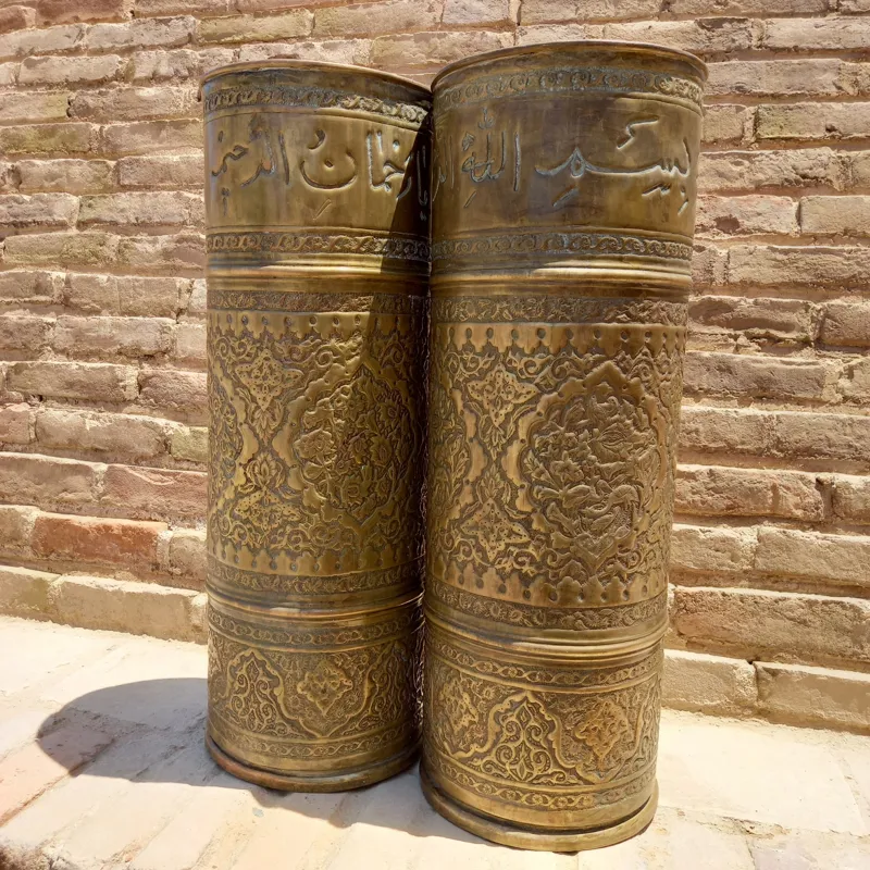 جفت پایه تیغه سلام برنجی،تمامقلم وخط قاجاری