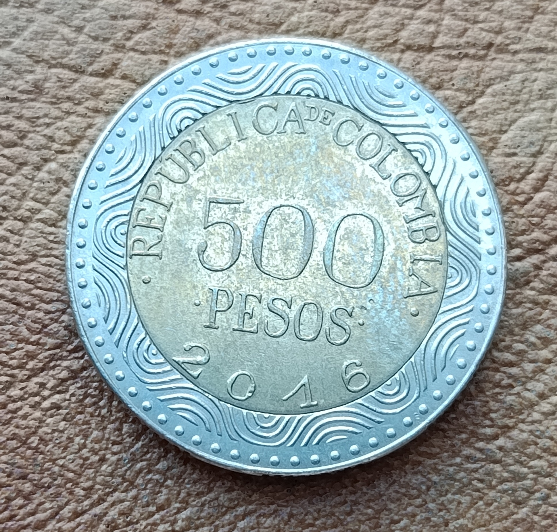 سکه 500 پزو دورنگ کلمبیا 2016 (کد5053)