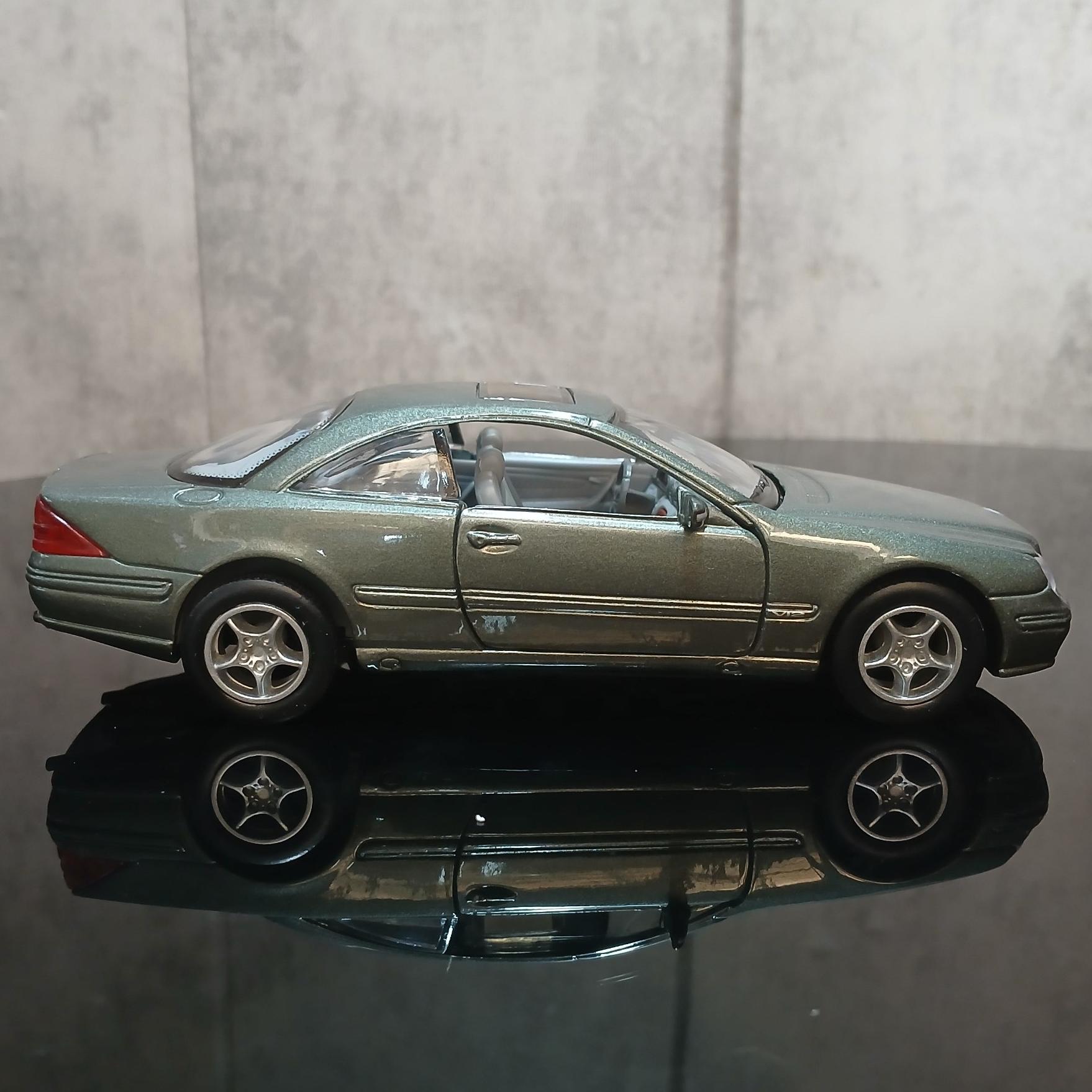 ماکت کمیاب مرسدس بنز سانی ساید