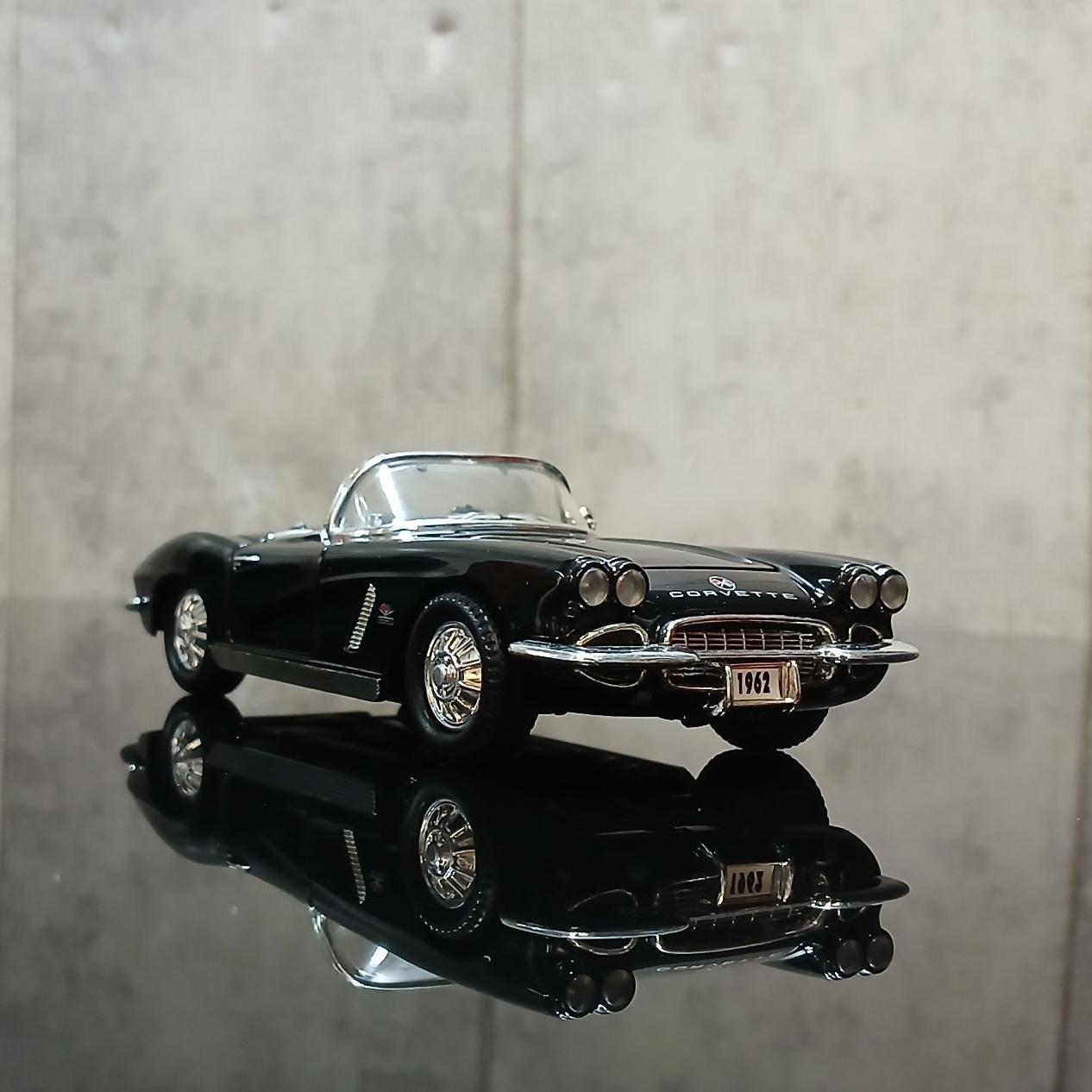 ماکت CHEVROLET CORVETTE سانی ساید