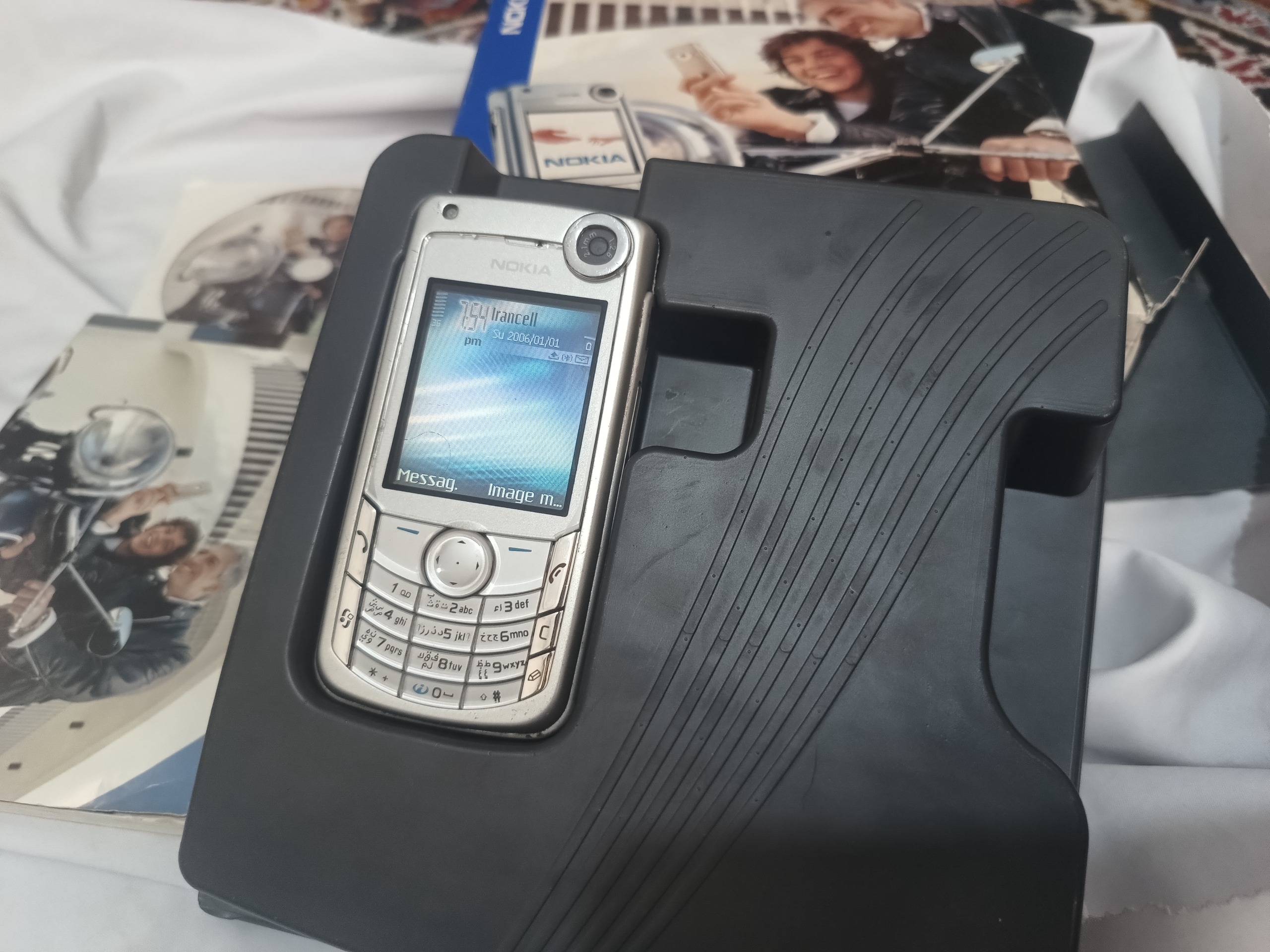 موبایل نوستالژی نوکیا Nokia6680