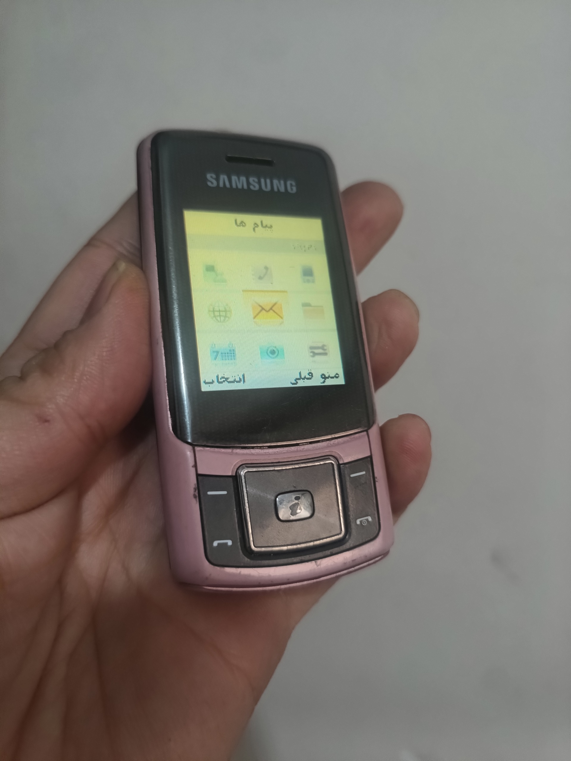 کشویی خوشدست قدیمی سامسونگ Samsung M620