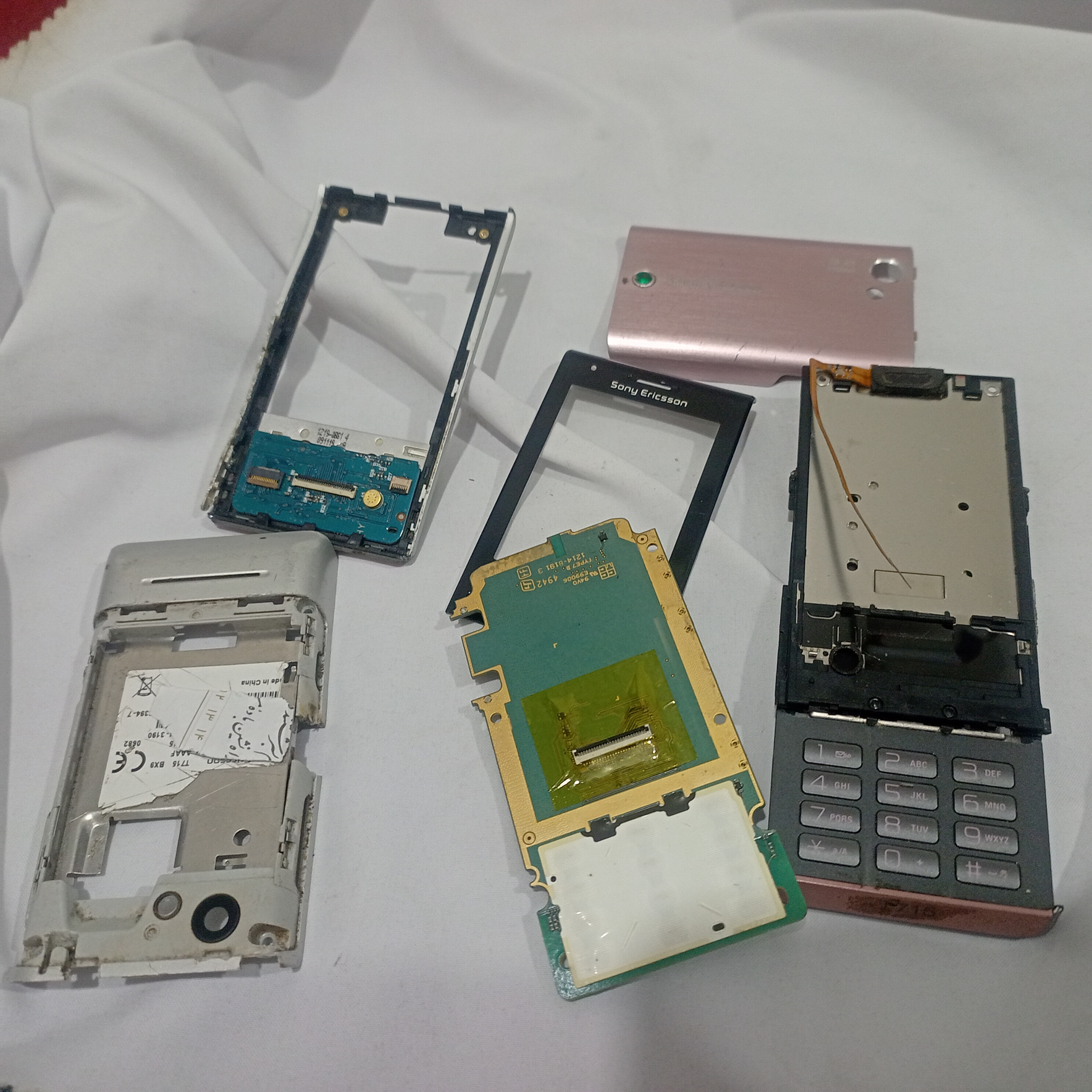 سونی اریکسون Sony Ericsson T715