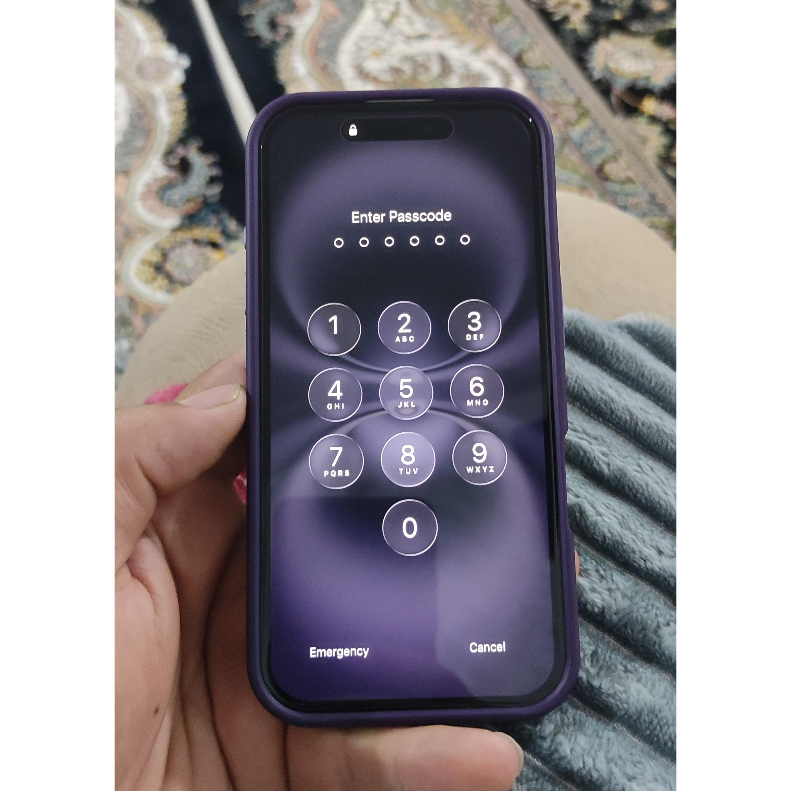 ایفون 16نرمال سفید